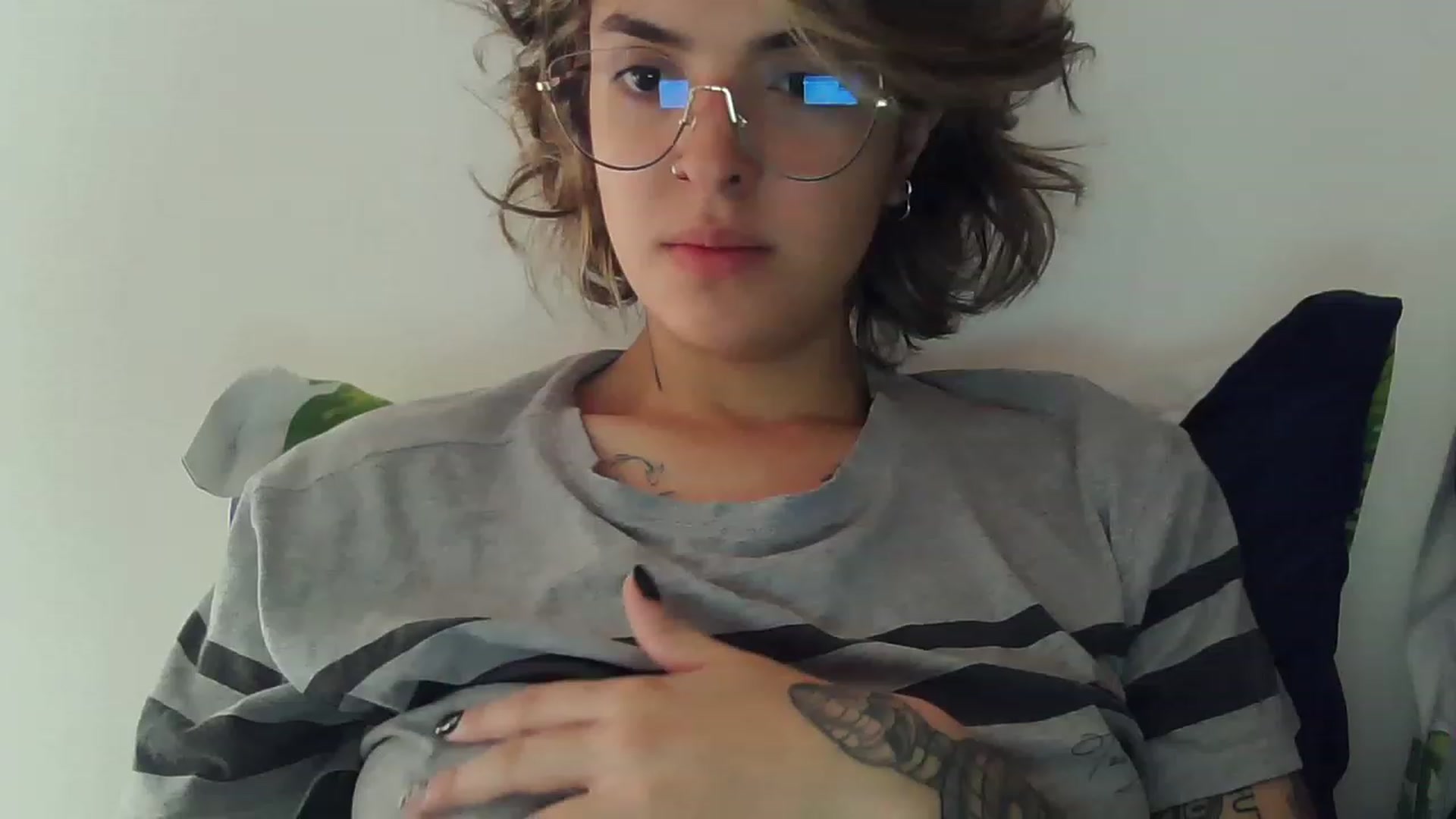 Gallery image thumbnail from fionacarter's myfreecams stream on, 06/21/2023, 16:00 image 7 of 20