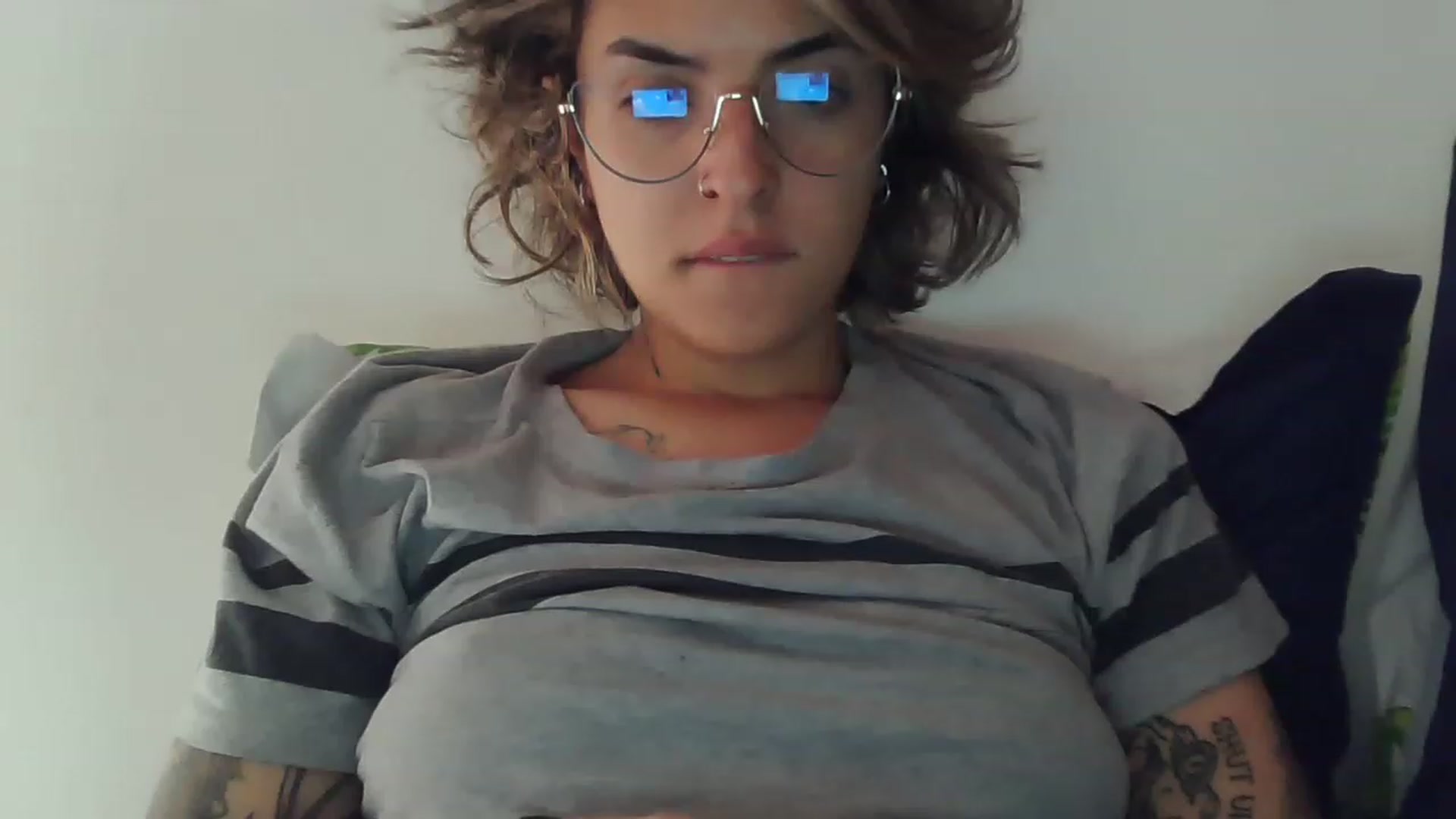 Gallery image thumbnail from fionacarter's myfreecams stream on, 06/21/2023, 16:00 image 17 of 20