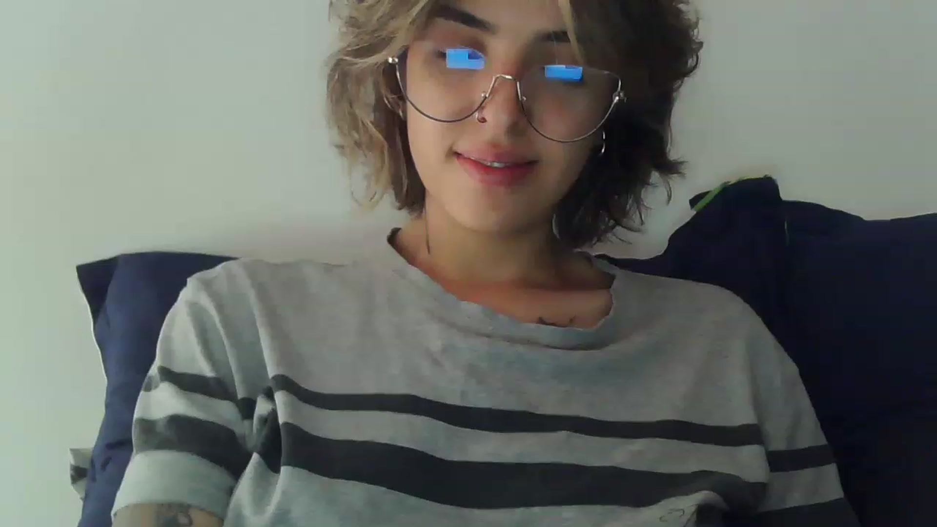 Gallery image thumbnail from fionacarter's myfreecams stream on, 06/22/2023, 17:58 image 7 of 20