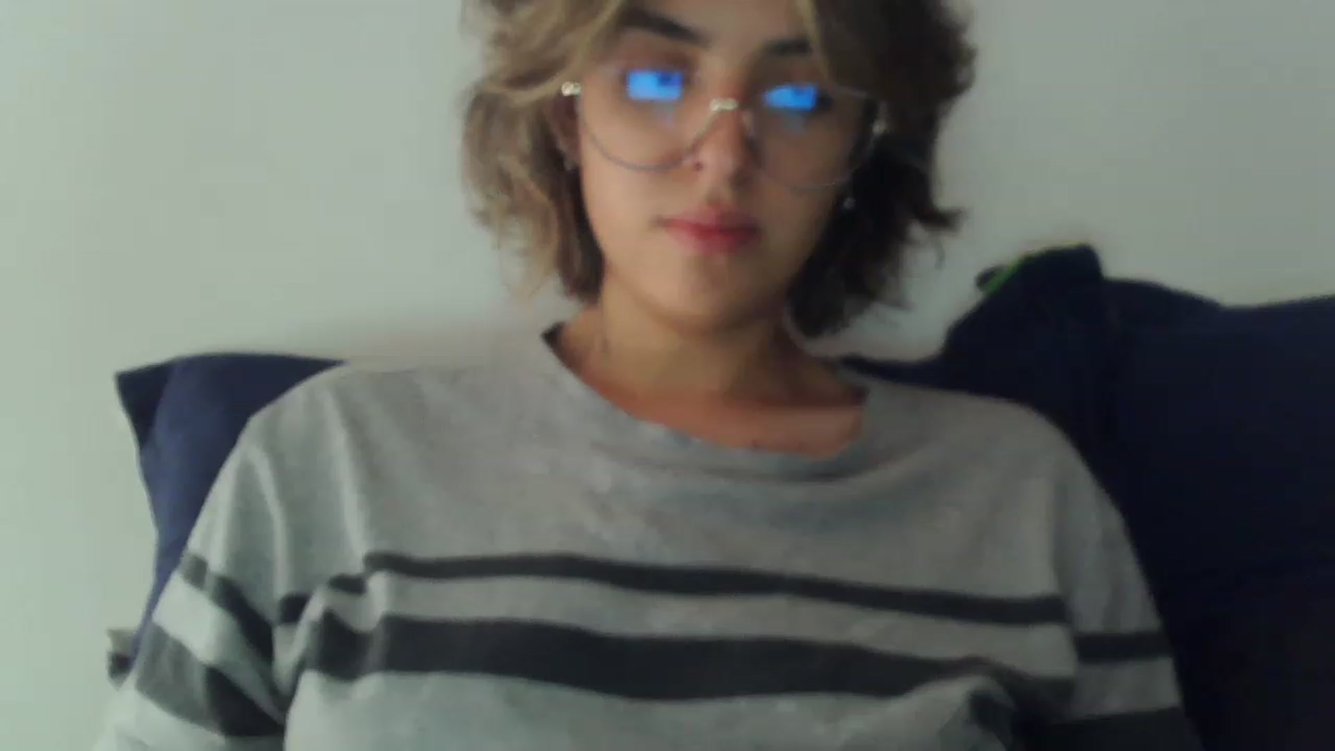 Gallery image thumbnail from fionacarter's myfreecams stream on, 06/22/2023, 17:58 image 6 of 20