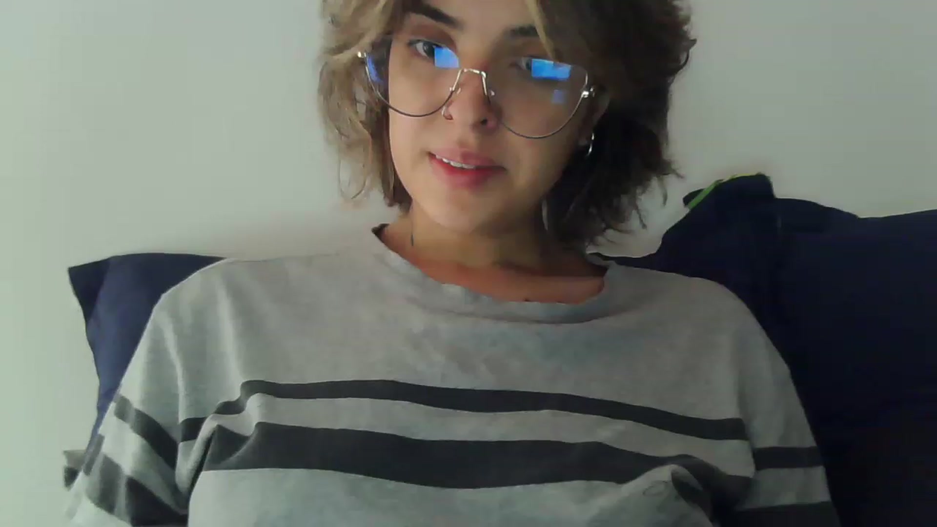 Gallery image thumbnail from fionacarter's myfreecams stream on, 06/22/2023, 17:58 image 4 of 20
