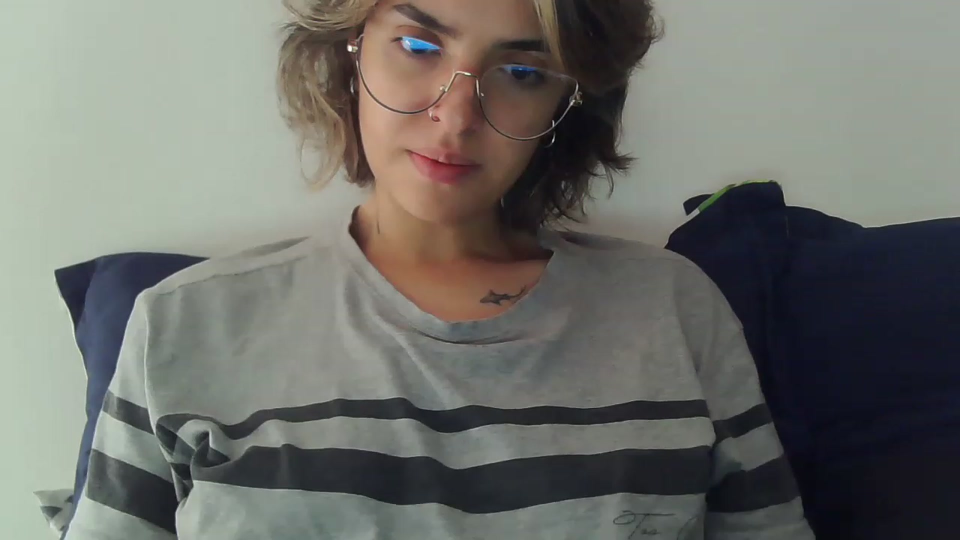 Gallery image thumbnail from fionacarter's myfreecams stream on, 06/22/2023, 17:58 image 11 of 20