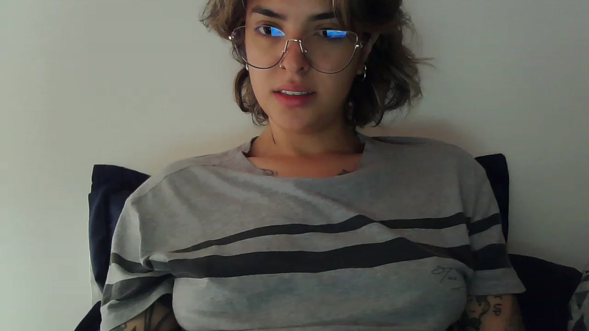 Gallery image thumbnail from fionacarter's myfreecams stream on, 06/28/2023, 17:47 image 13 of 20