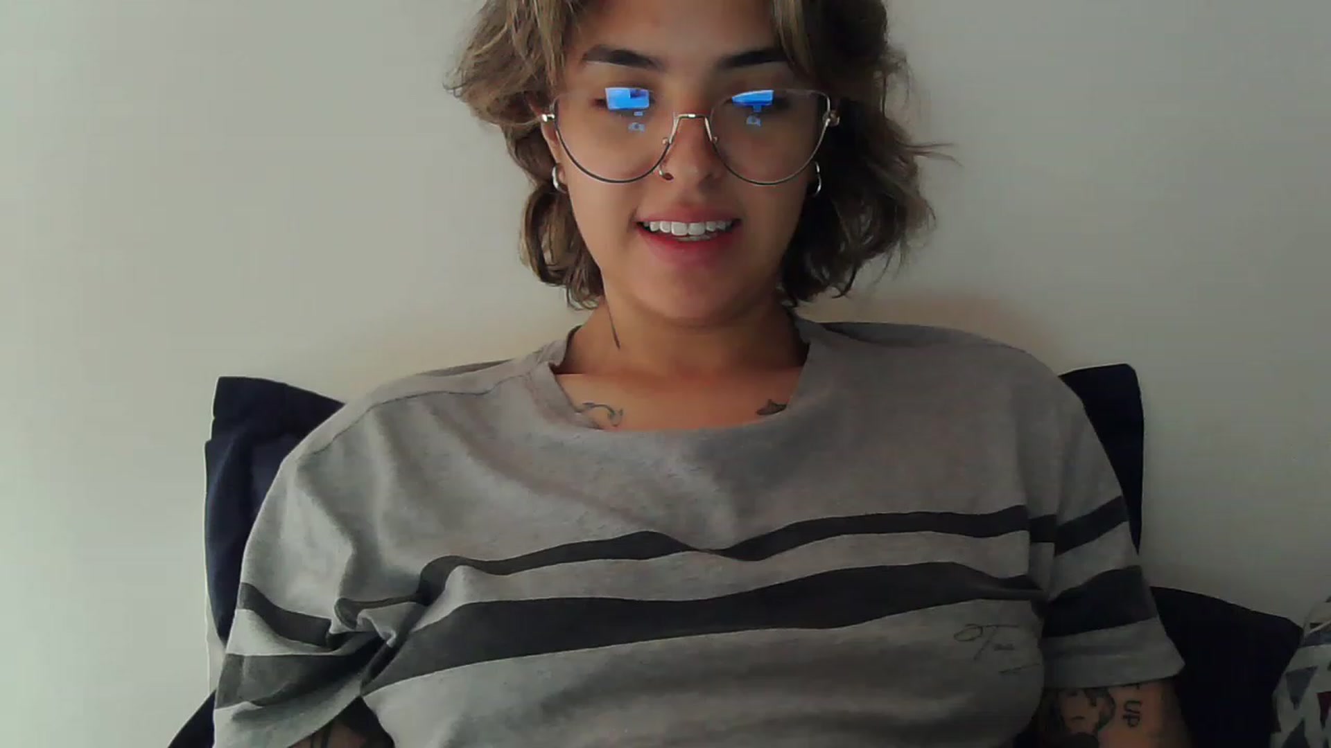 Gallery image thumbnail from fionacarter's myfreecams stream on, 06/28/2023, 17:47 image 17 of 20