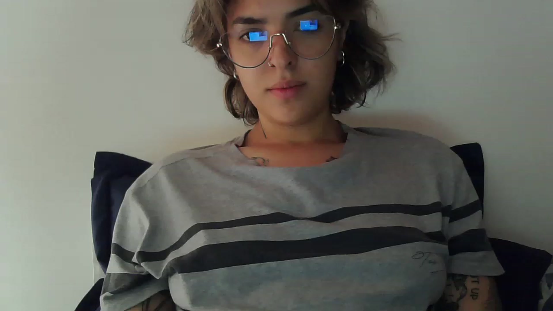 Gallery image thumbnail from fionacarter's myfreecams stream on, 06/28/2023, 17:47 image 14 of 20
