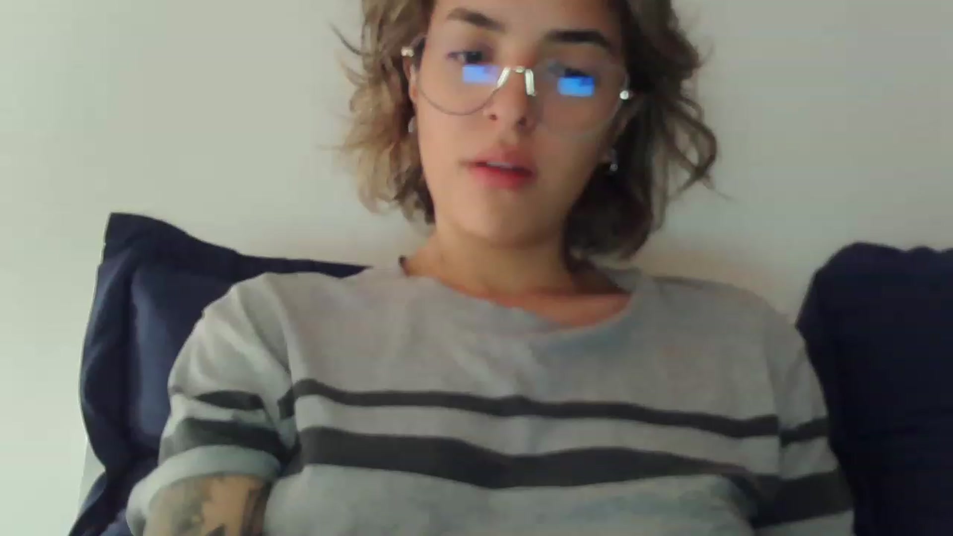 Gallery image thumbnail from fionacarter's myfreecams stream on, 06/29/2023, 15:54 image 6 of 20