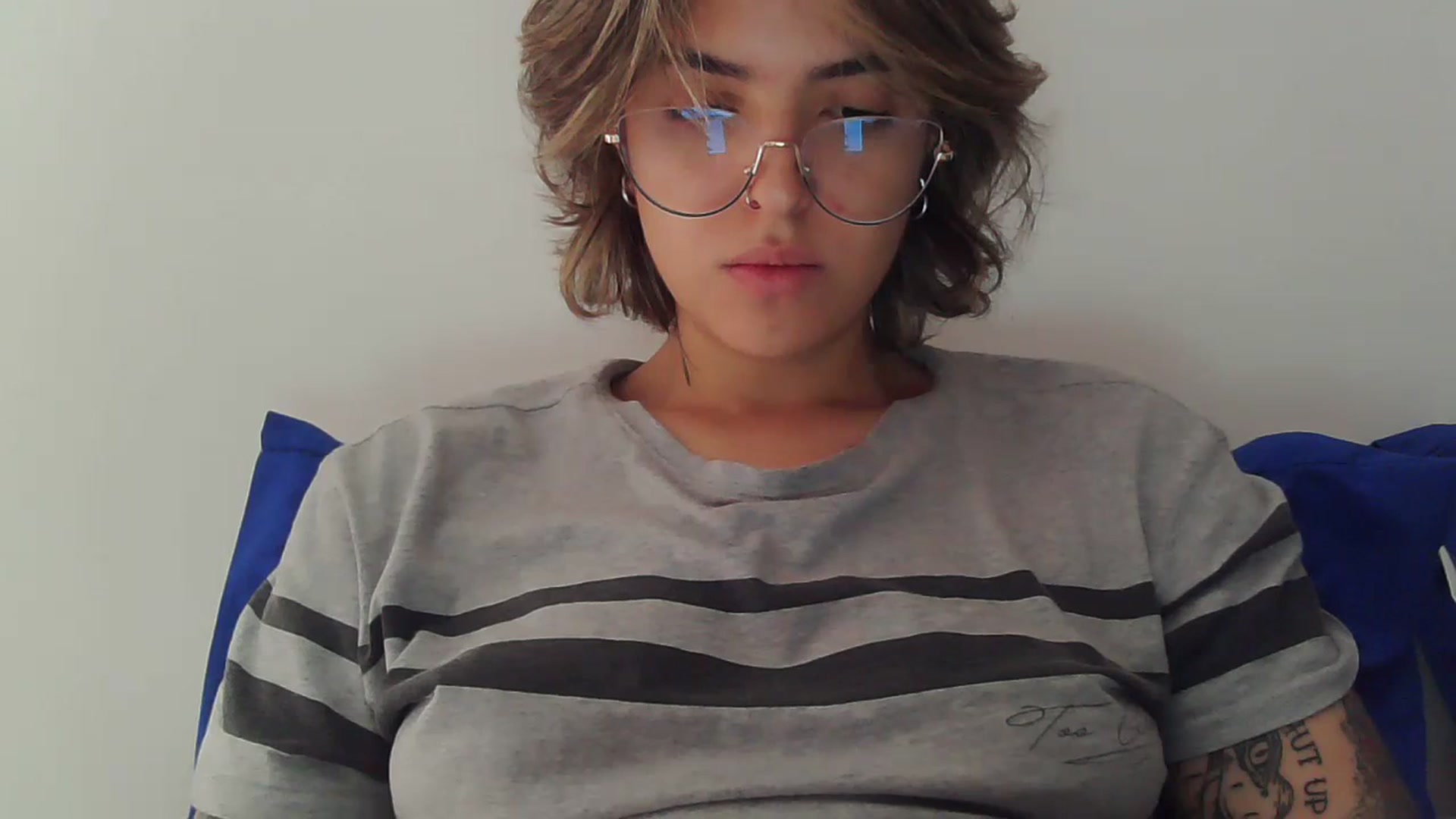 Gallery image thumbnail from fionacarter's myfreecams stream on, 07/11/2023, 17:17 image 20 of 20