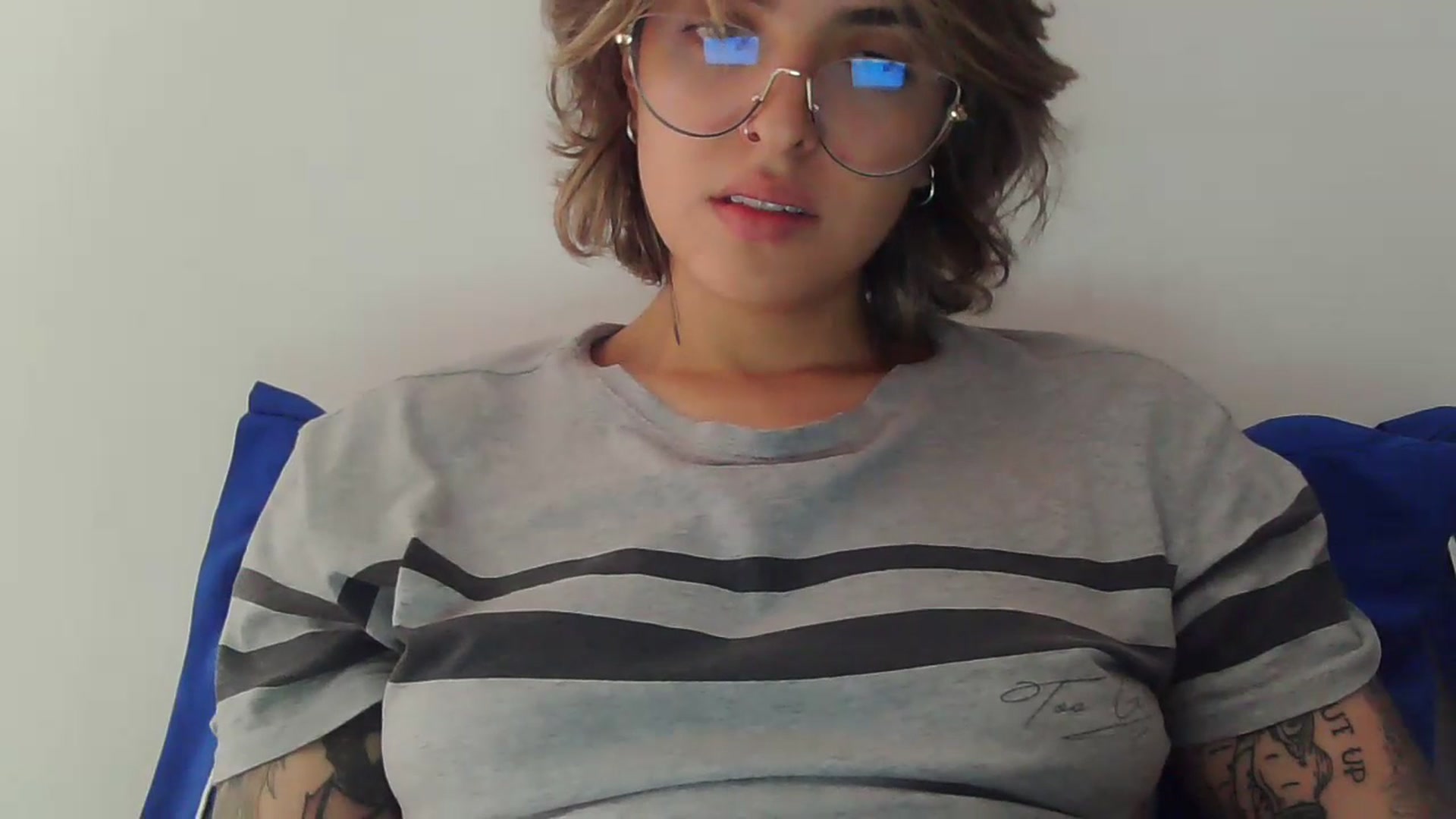 Gallery image thumbnail from fionacarter's myfreecams stream on, 07/11/2023, 17:17 image 12 of 20