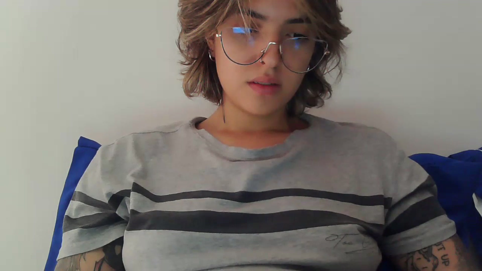 Gallery image thumbnail from fionacarter's myfreecams stream on, 07/11/2023, 17:17 image 7 of 20