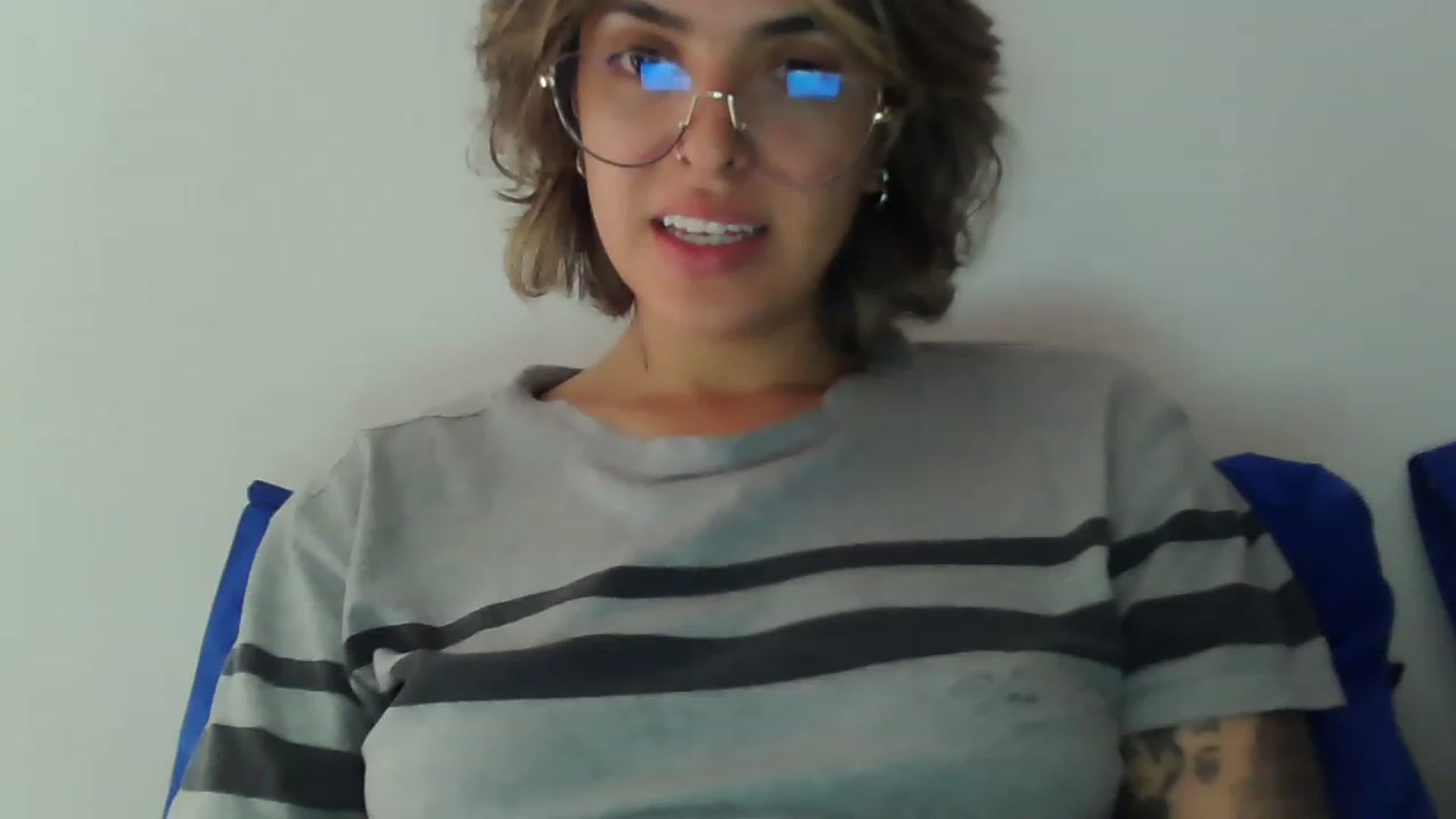 Gallery image thumbnail from fionacarter's myfreecams stream on, 07/11/2023, 17:30 image 17 of 20