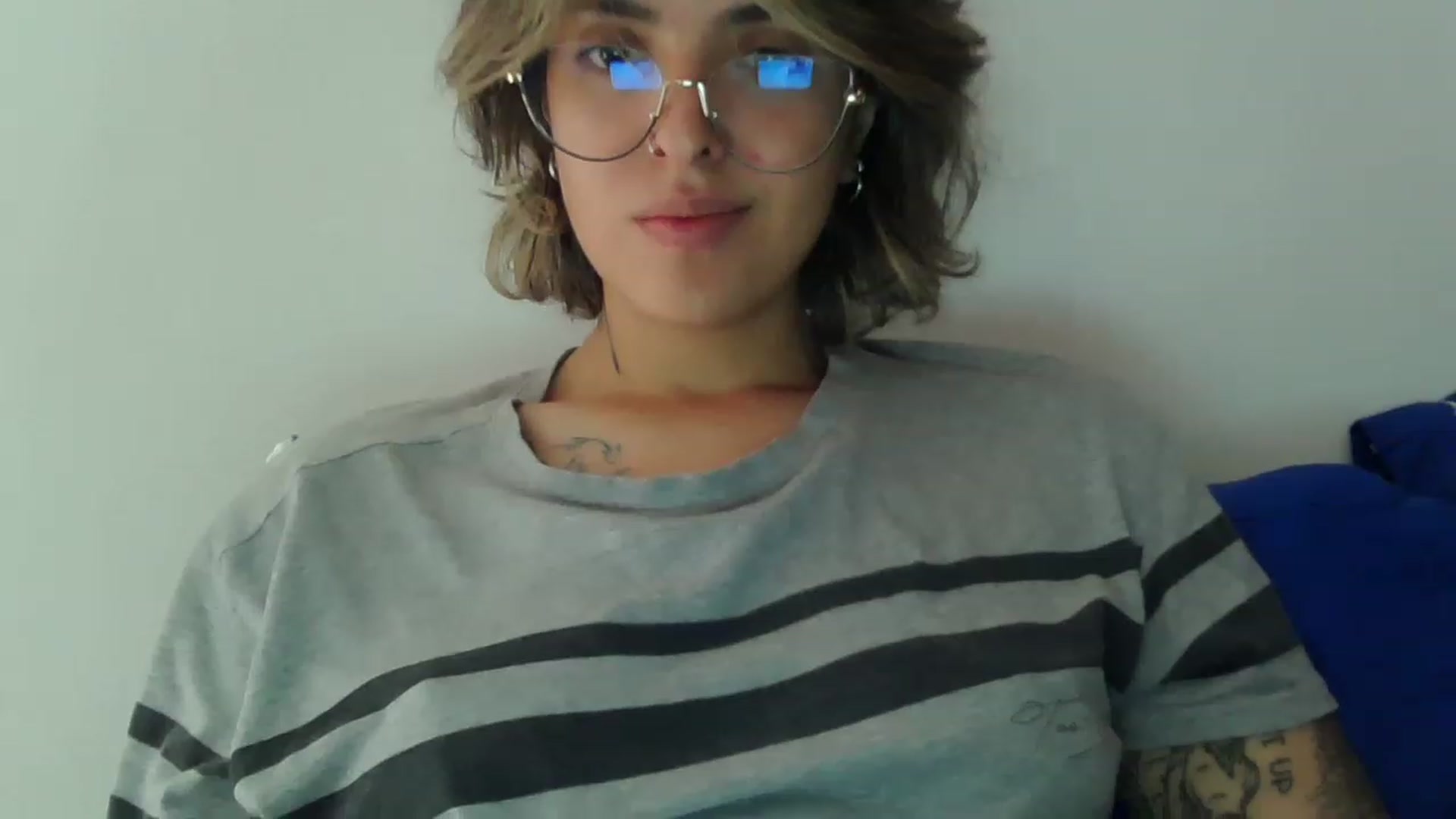Gallery image thumbnail from fionacarter's myfreecams stream on, 07/11/2023, 18:09 image 3 of 20
