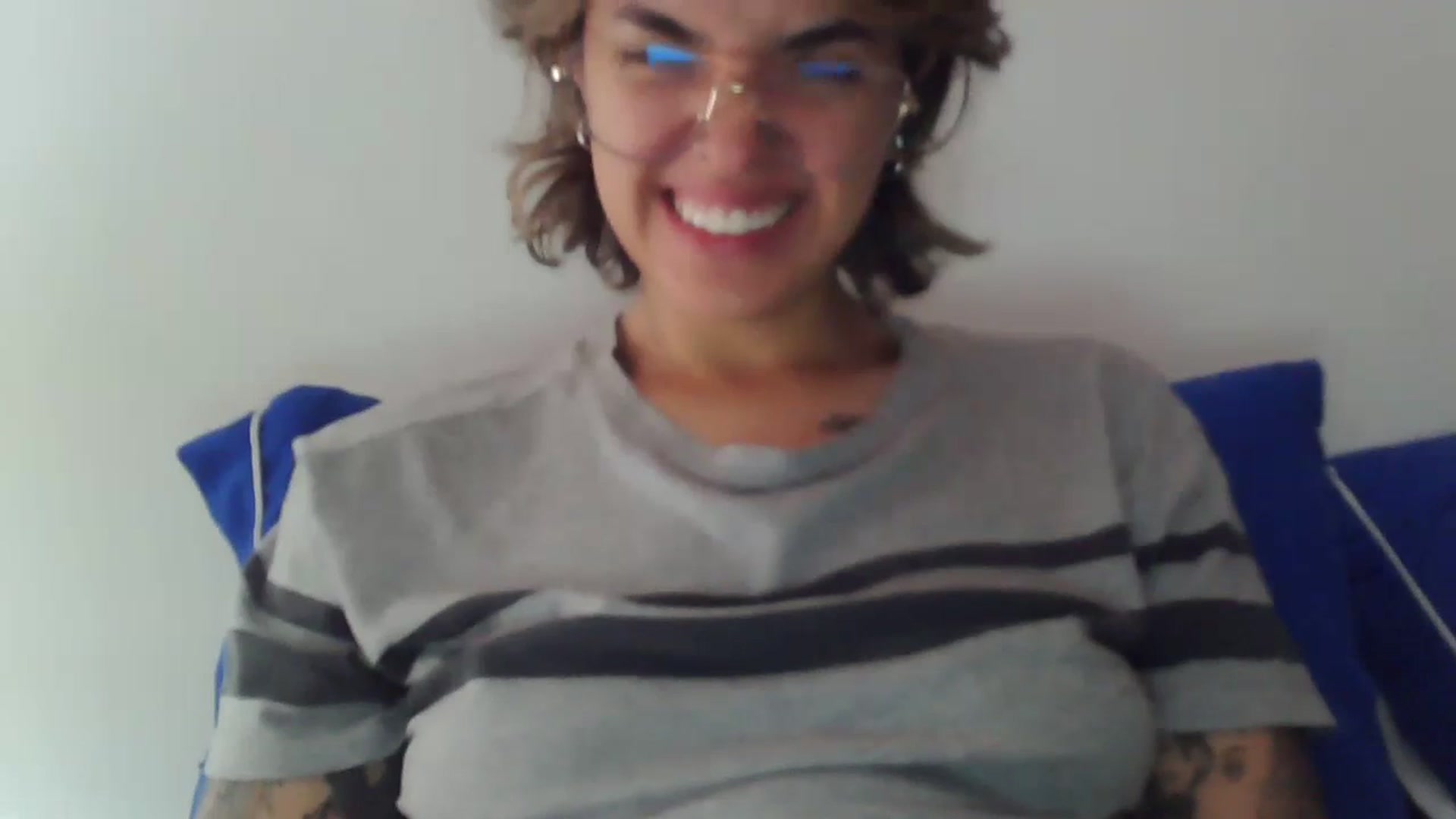 Gallery image thumbnail from fionacarter's myfreecams stream on, 07/12/2023, 17:40 image 17 of 20