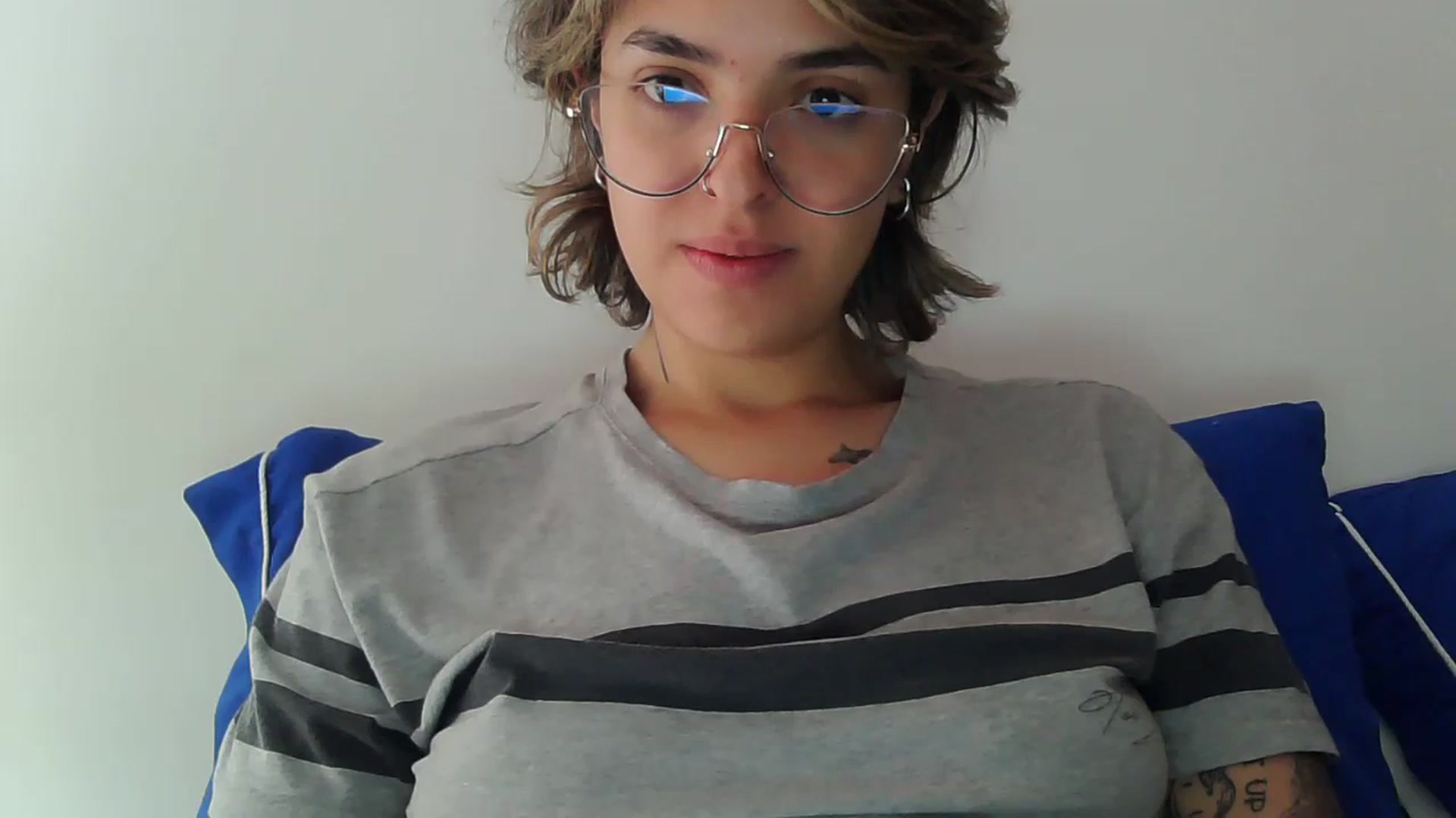 Gallery image thumbnail from fionacarter's myfreecams stream on, 07/12/2023, 17:40 image 9 of 20