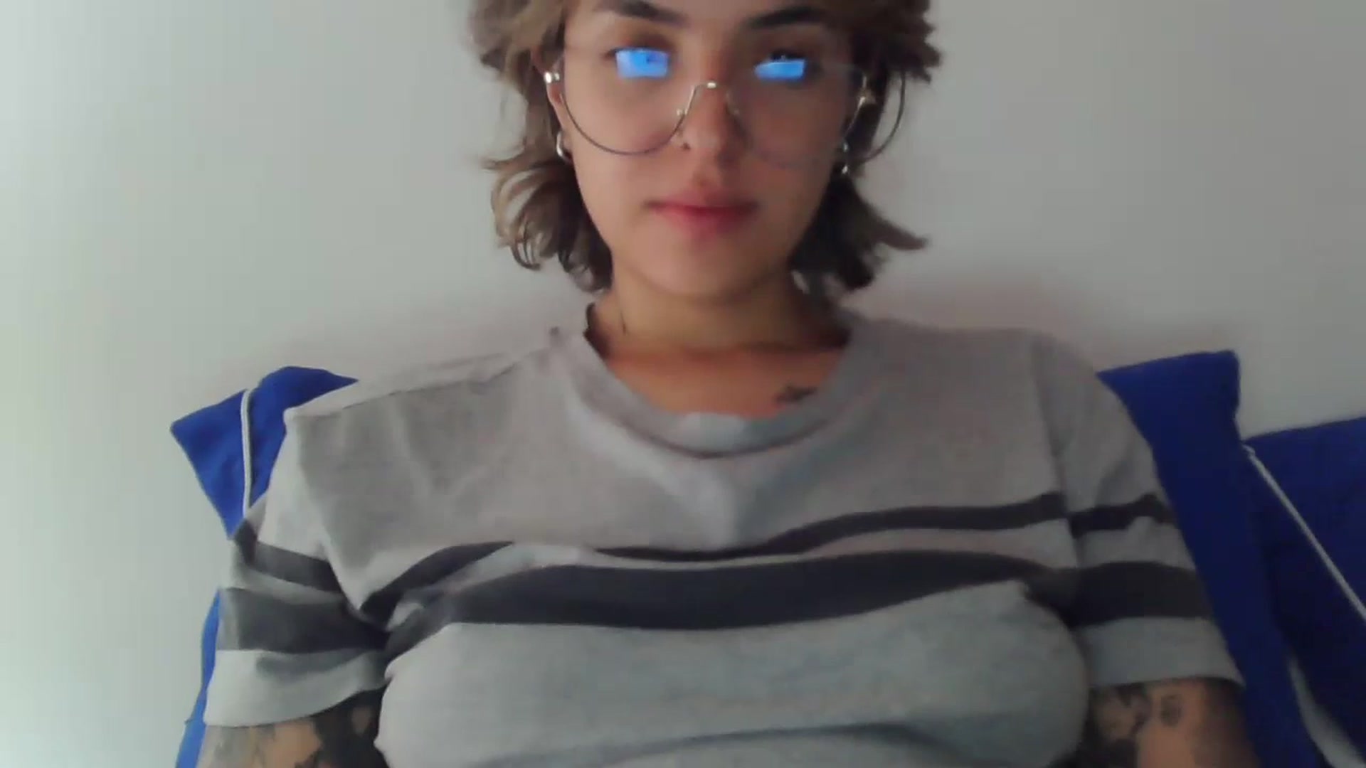 Gallery image thumbnail from fionacarter's myfreecams stream on, 07/12/2023, 17:40 image 16 of 20