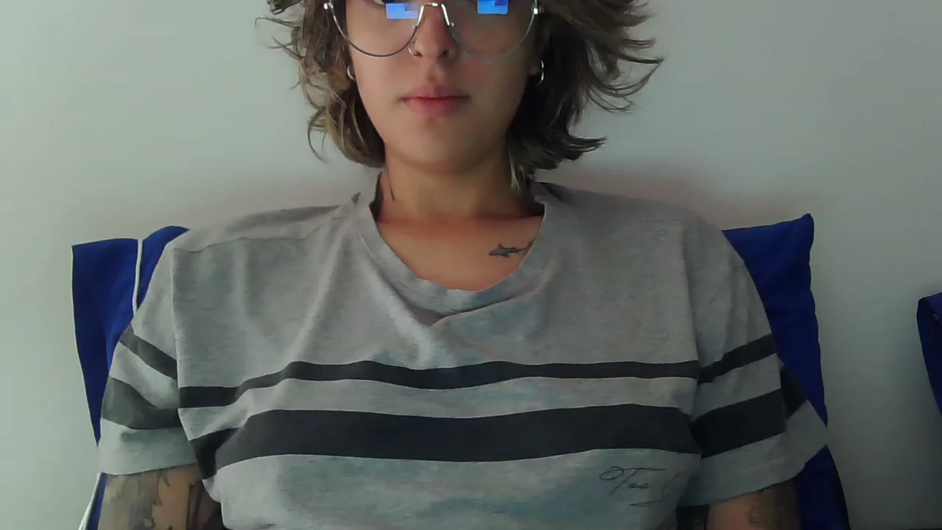 Gallery image thumbnail from fionacarter's myfreecams stream on, 07/13/2023, 16:32 image 14 of 20