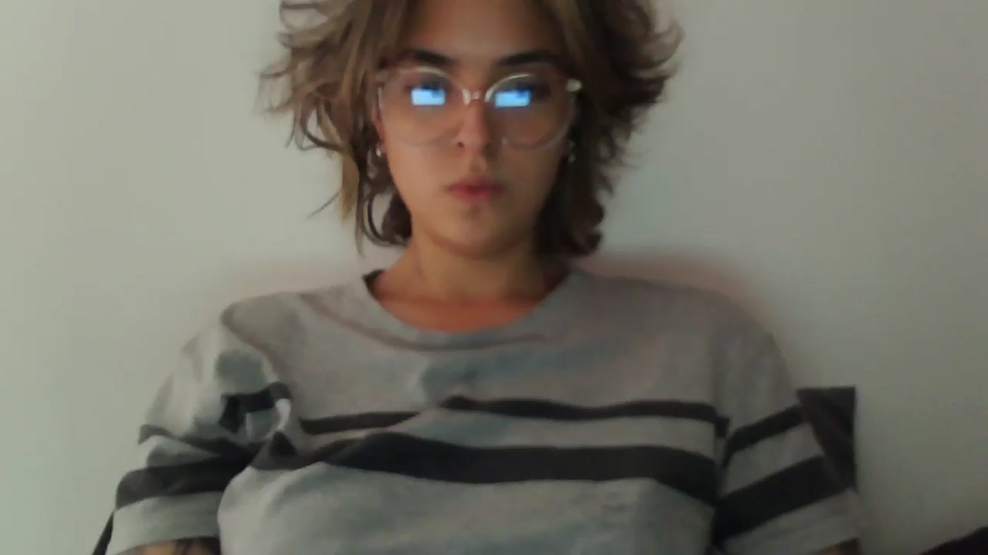 Gallery image thumbnail from fionacarter's myfreecams stream on, 08/05/2023, 17:27 image 18 of 20