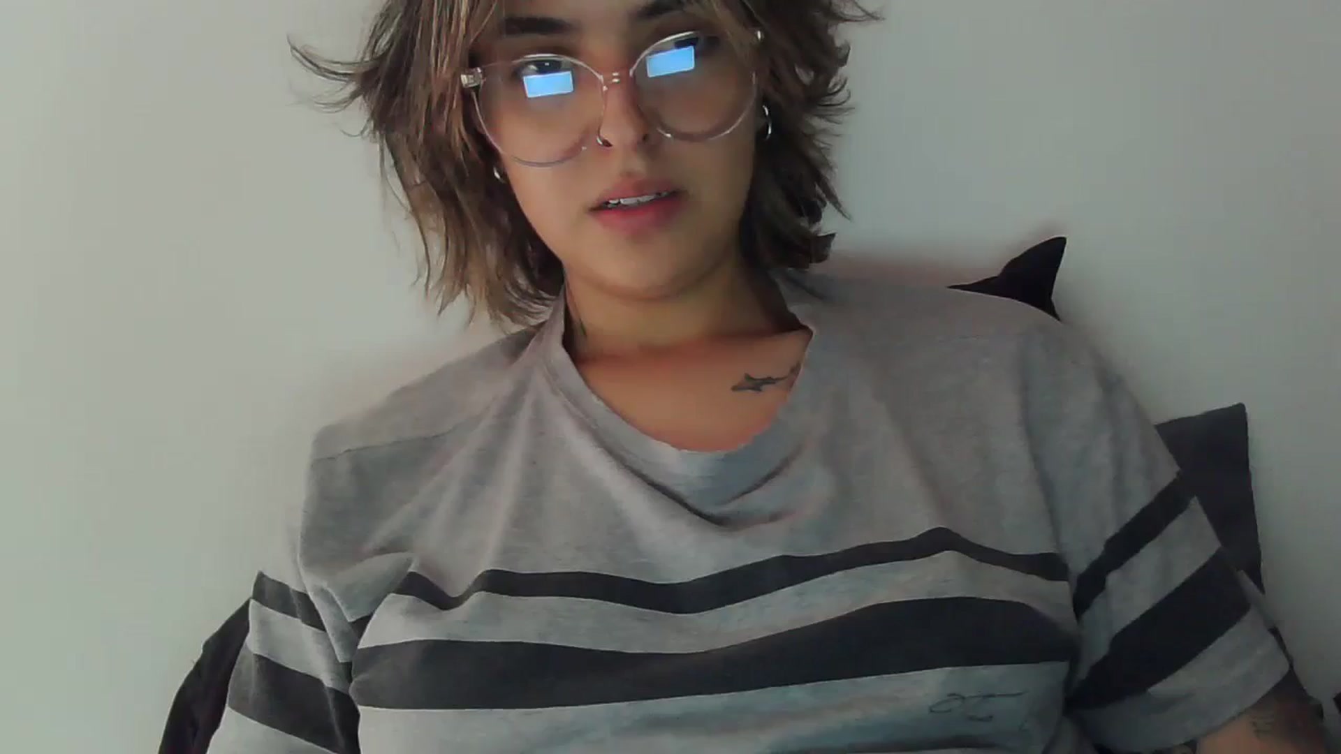 Gallery image thumbnail from fionacarter's myfreecams stream on, 08/05/2023, 17:27 image 7 of 20