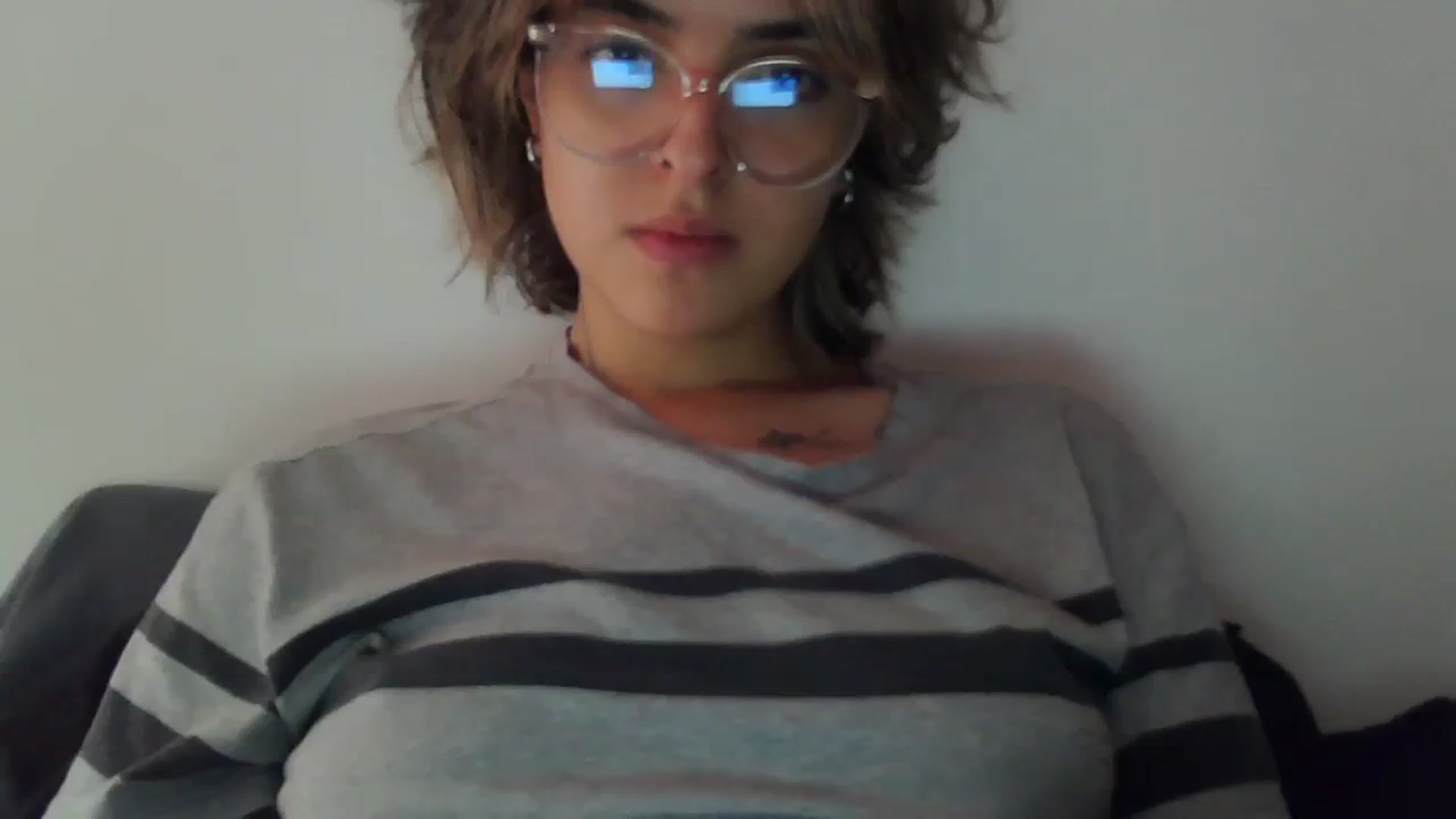 Gallery image thumbnail from fionacarter's myfreecams stream on, 08/05/2023, 17:27 image 5 of 20