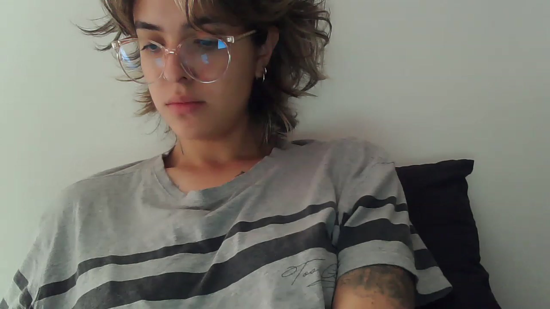Gallery image thumbnail from fionacarter's myfreecams stream on, 08/06/2023, 16:23 image 8 of 20
