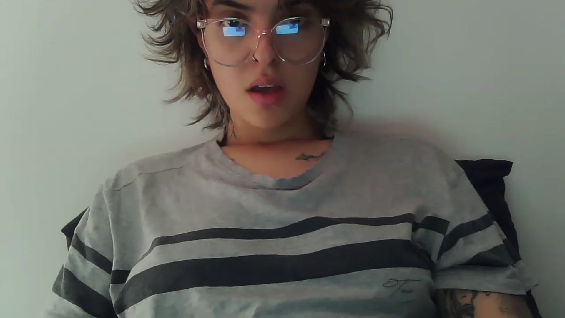 Gallery image thumbnail from fionacarter's myfreecams stream on, 08/06/2023, 16:23 image 20 of 20