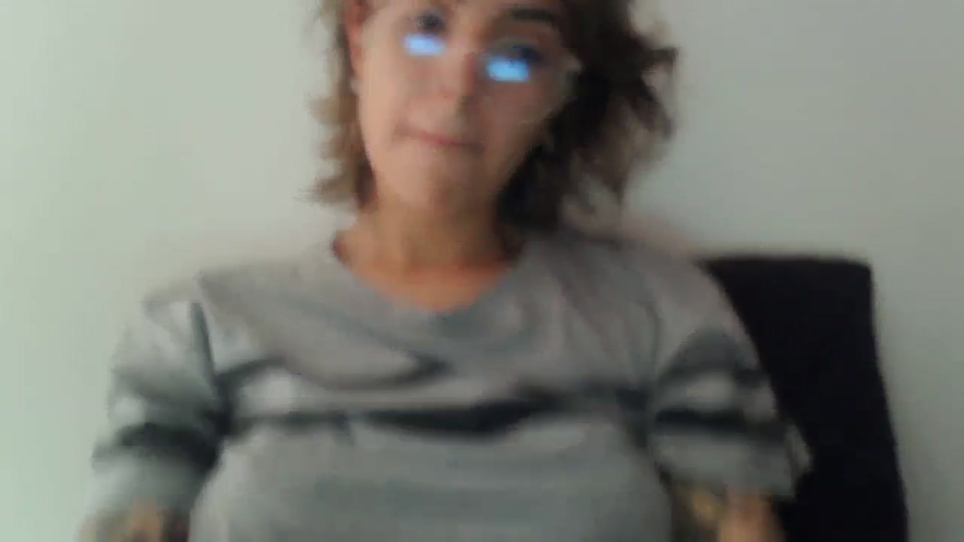 Gallery image thumbnail from fionacarter's myfreecams stream on, 08/06/2023, 17:25 image 16 of 20