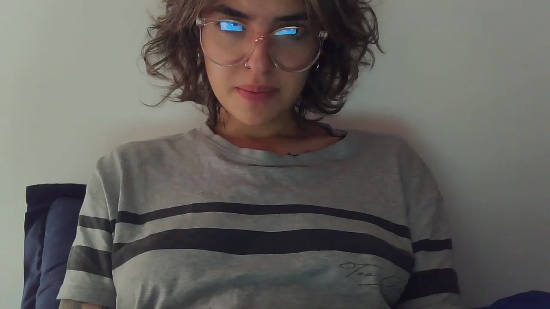 Gallery image thumbnail from fionacarter's myfreecams stream on, 08/20/2023, 14:36 image 7 of 20