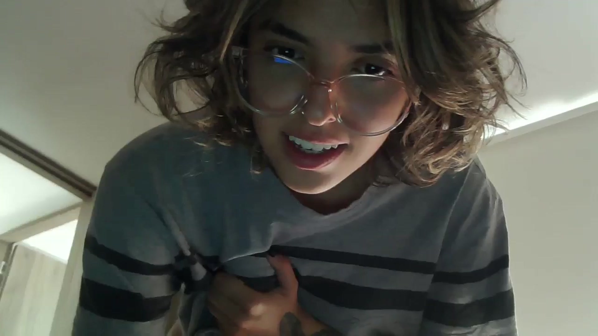 Gallery image thumbnail from fionacarter's myfreecams stream on, 08/20/2023, 14:36 image 16 of 20