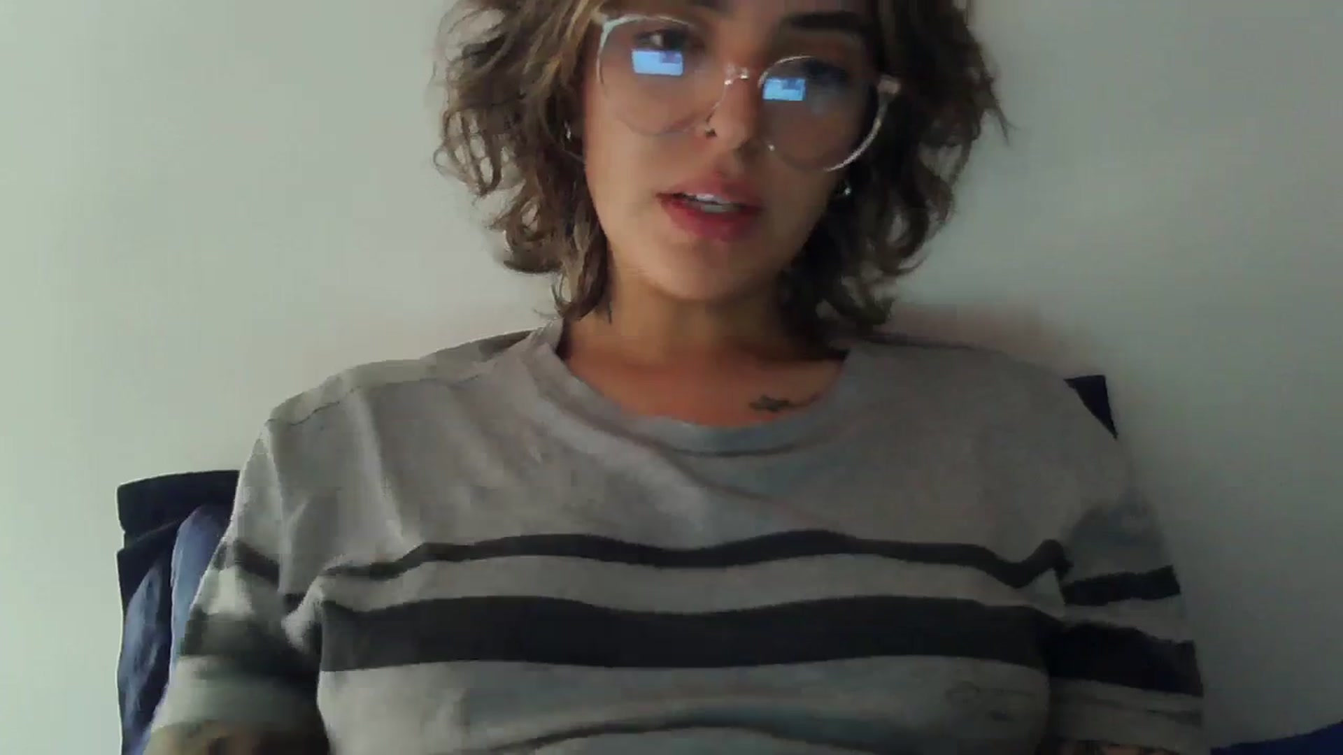 Gallery image thumbnail from fionacarter's myfreecams stream on, 08/20/2023, 14:36 image 19 of 20