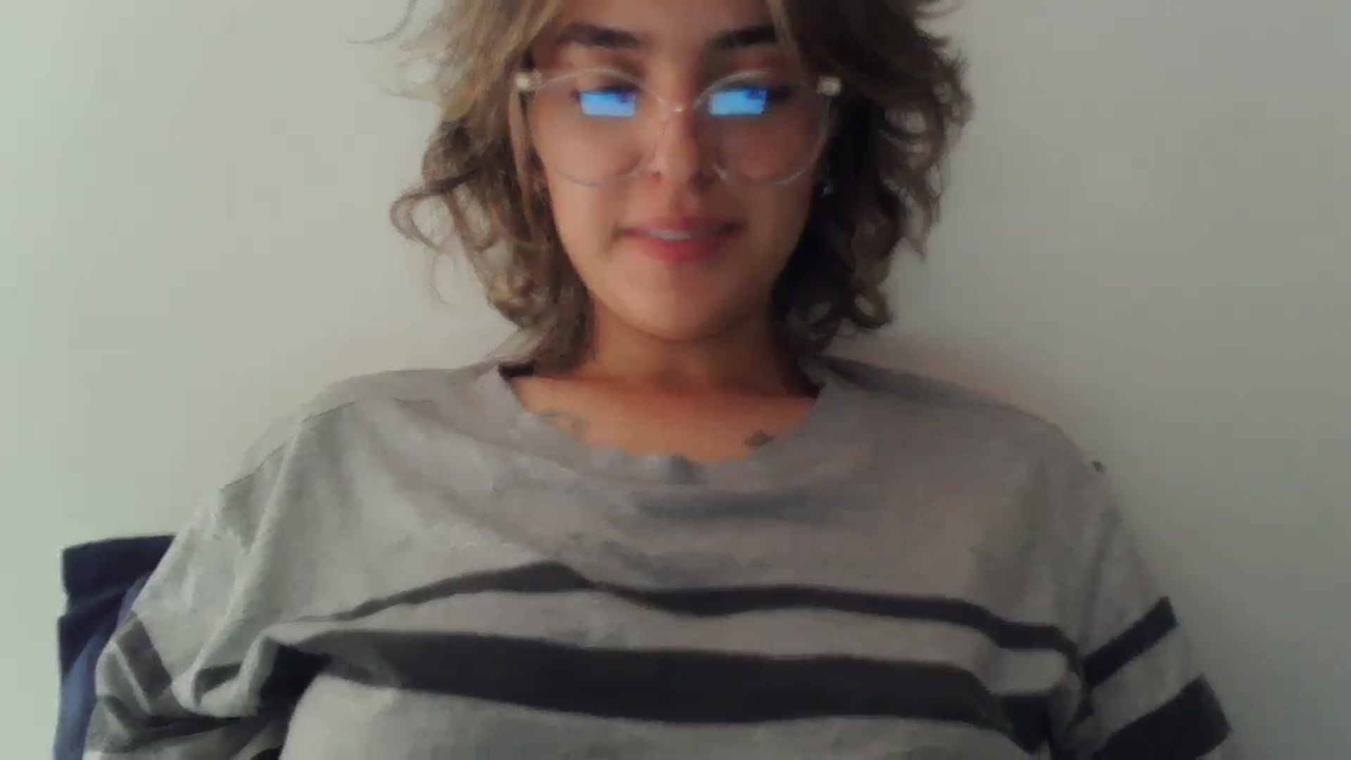 Gallery image thumbnail from fionacarter's myfreecams stream on, 08/20/2023, 16:26 image 4 of 20
