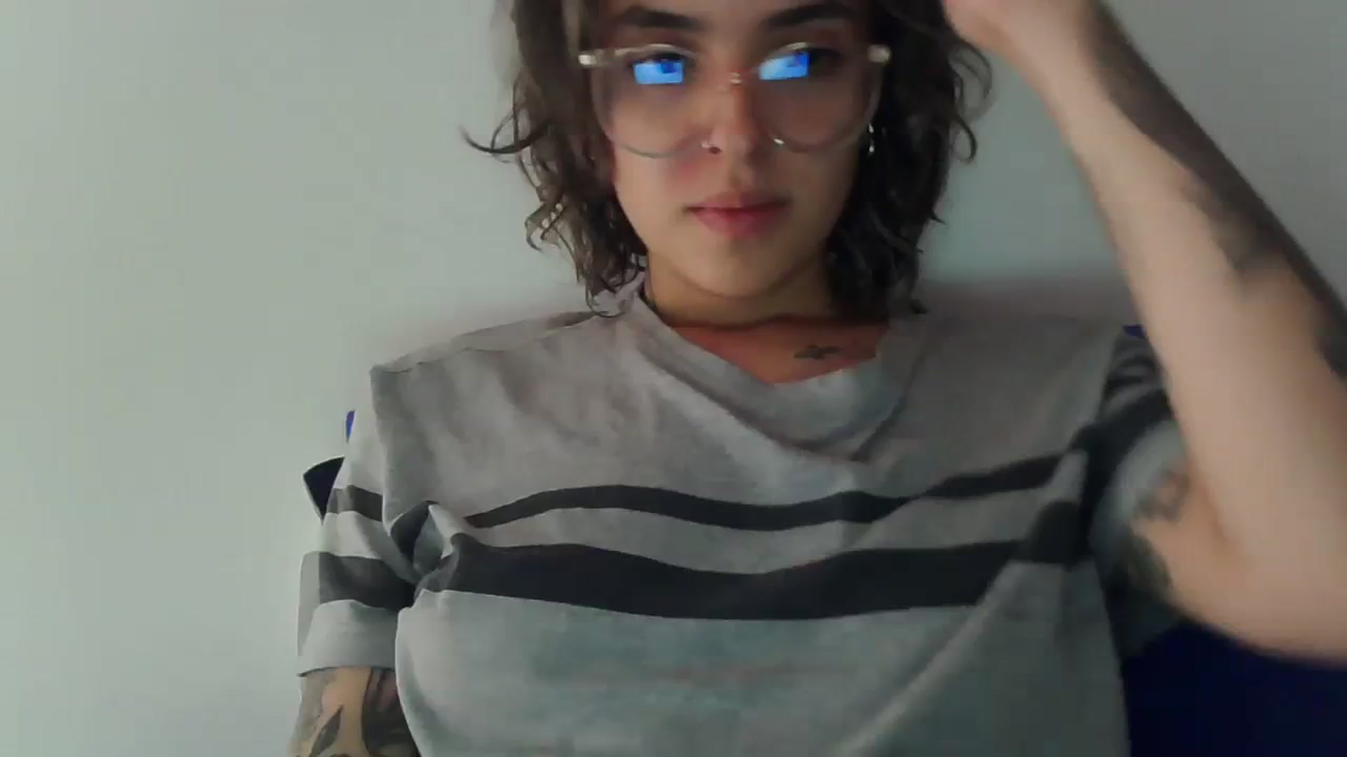 Gallery image thumbnail from fionacarter's myfreecams stream on, 08/21/2023, 15:18 image 1 of 20