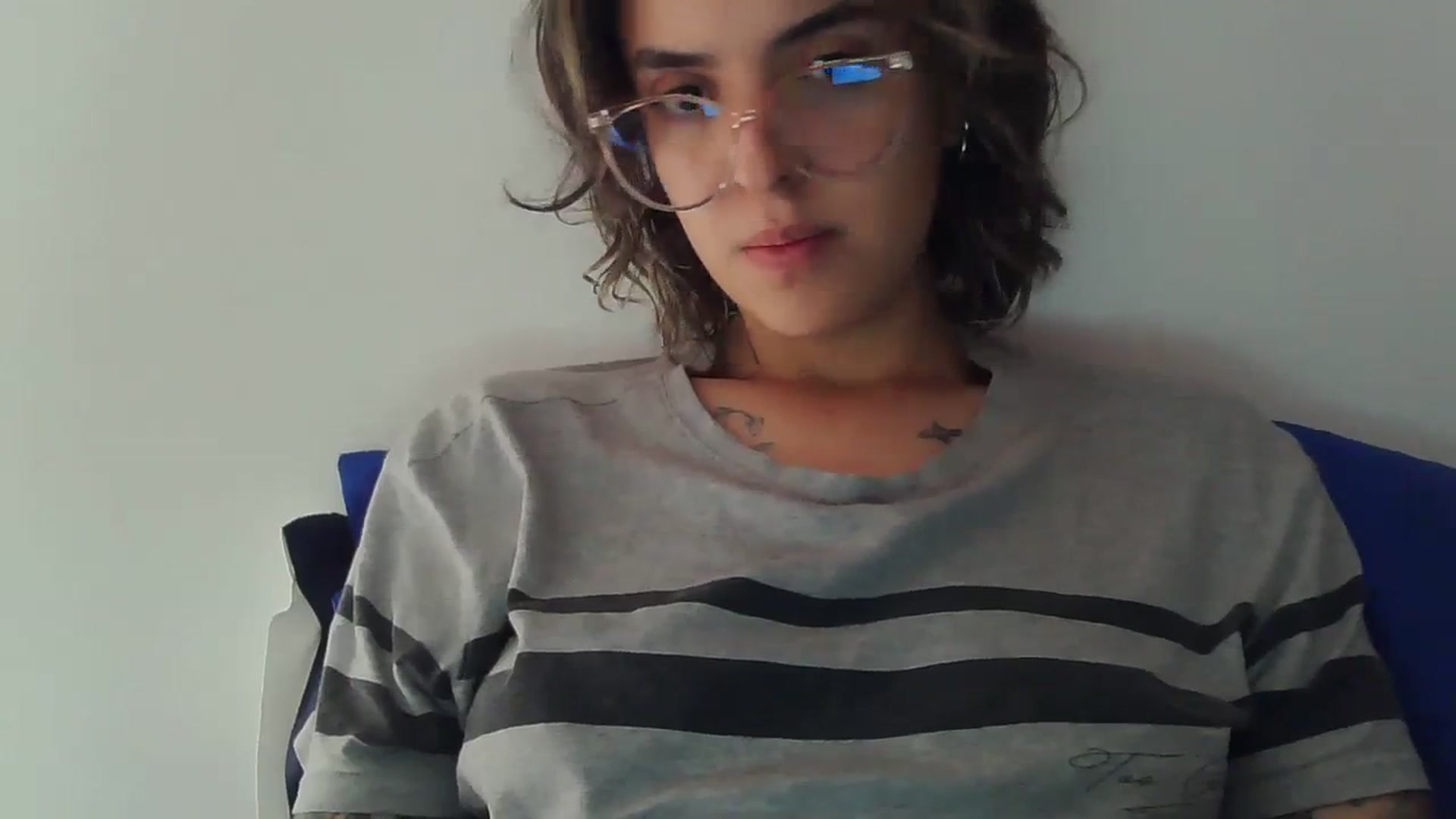 Gallery image thumbnail from fionacarter's myfreecams stream on, 08/21/2023, 15:18 image 16 of 20