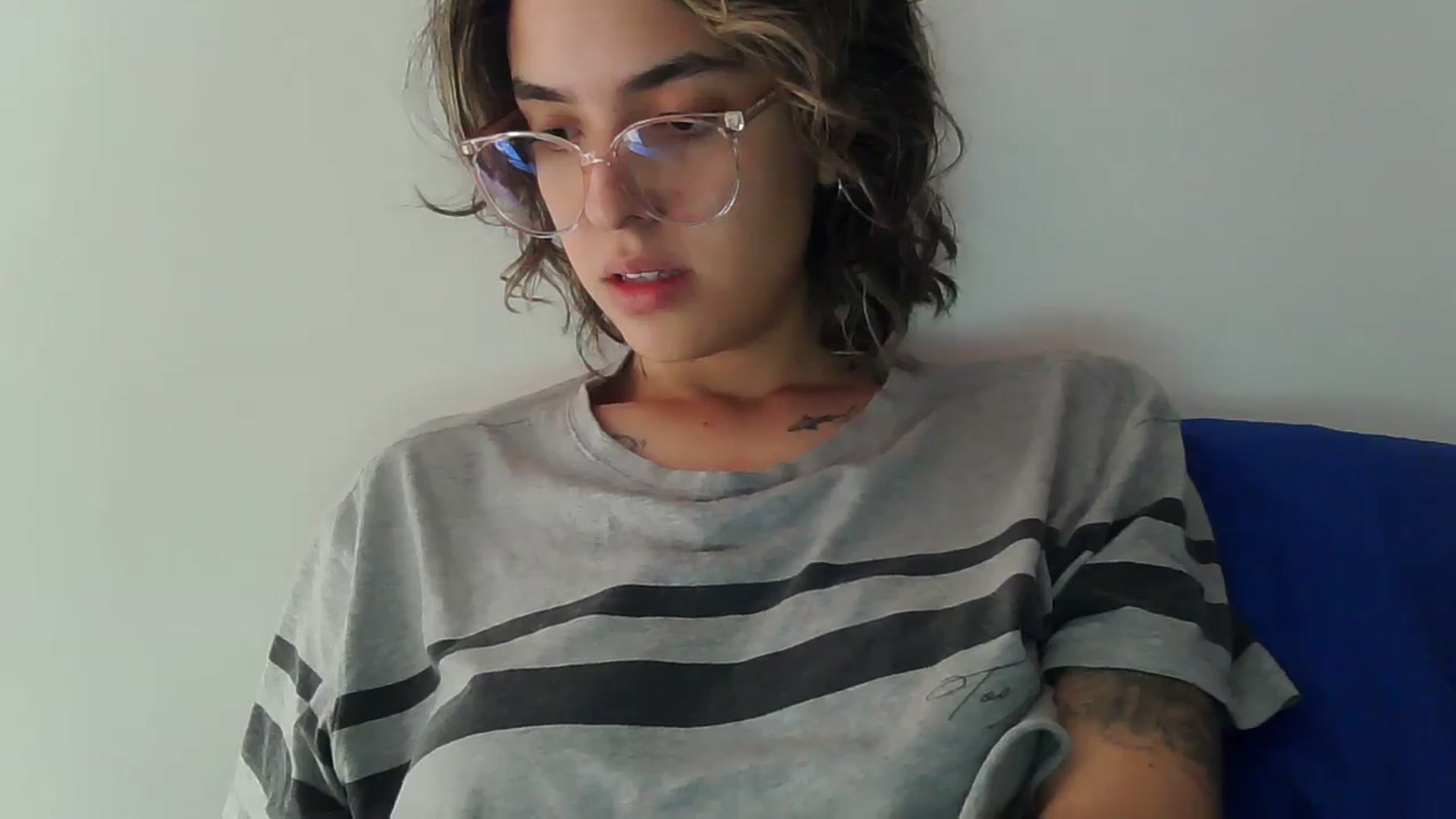 Gallery image thumbnail from fionacarter's myfreecams stream on, 08/21/2023, 15:18 image 14 of 20