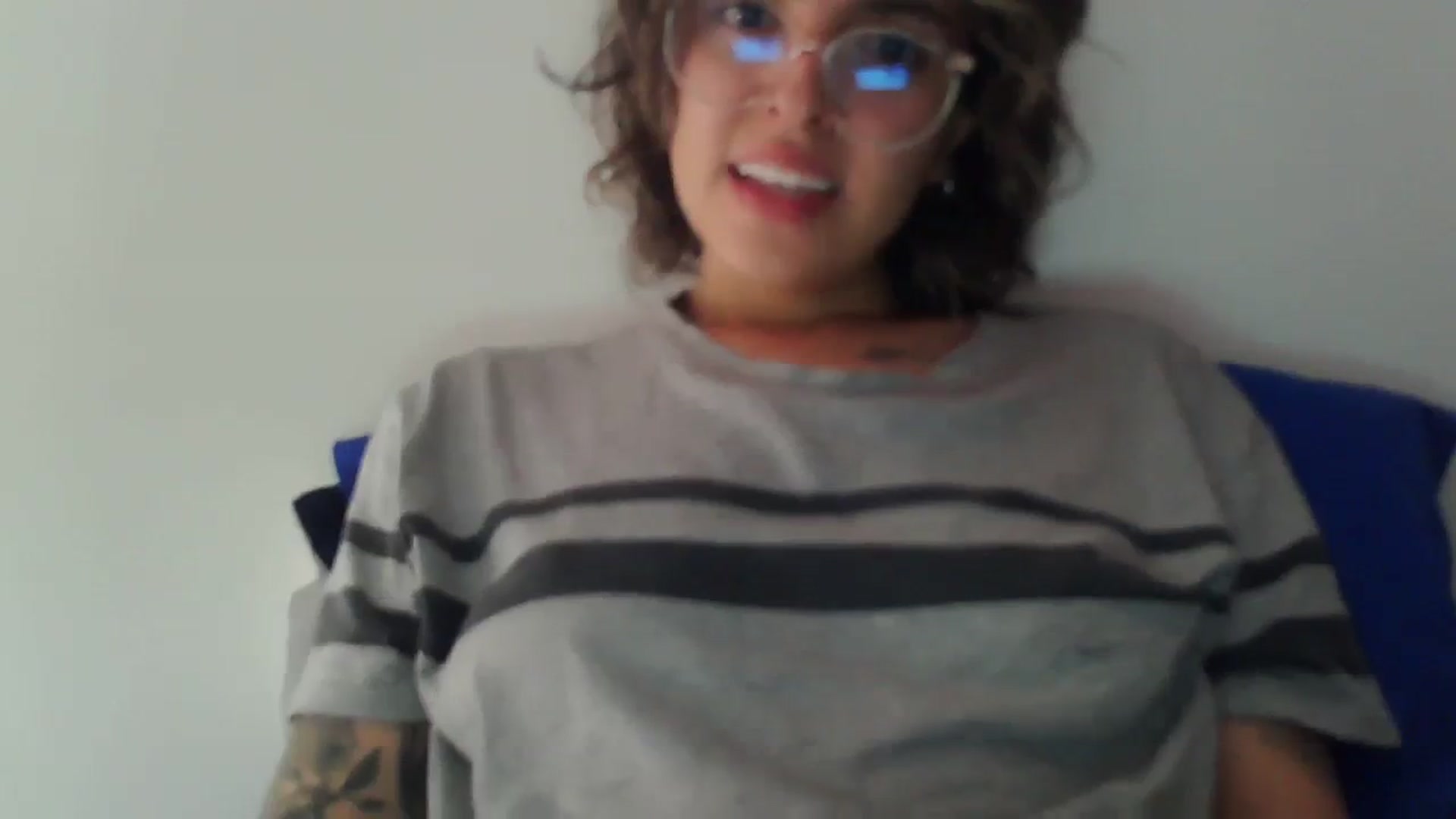 Gallery image thumbnail from fionacarter's myfreecams stream on, 08/21/2023, 15:18 image 6 of 20