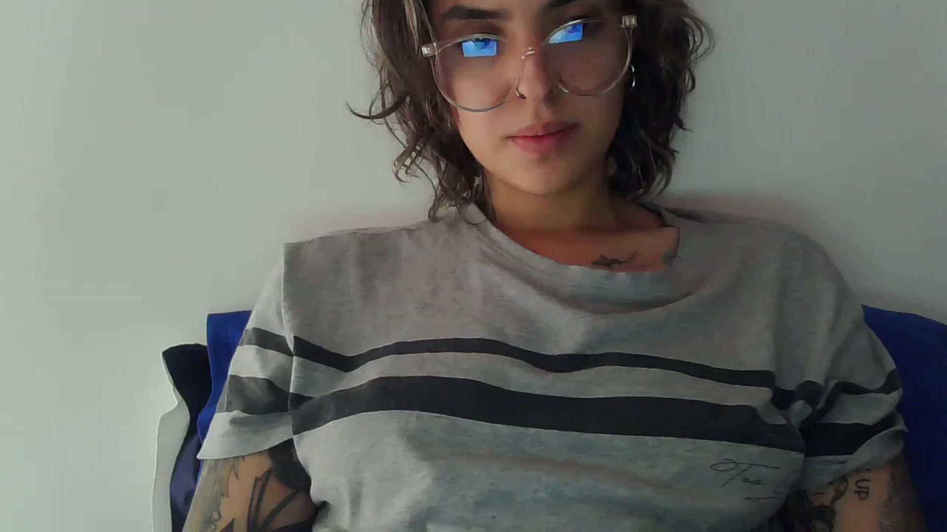 Gallery image thumbnail from fionacarter's myfreecams stream on, 08/21/2023, 15:18 image 3 of 20