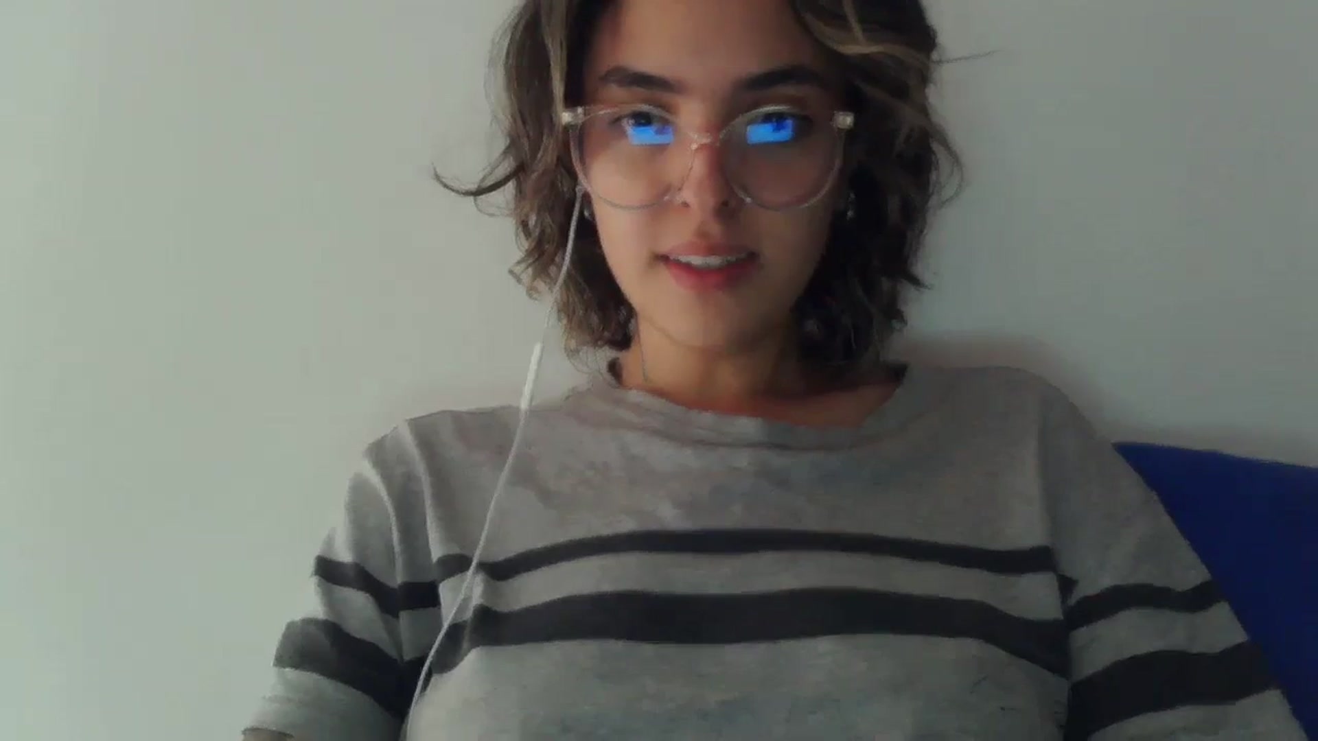 Gallery image thumbnail from fionacarter's myfreecams stream on, 08/21/2023, 15:18 image 11 of 20