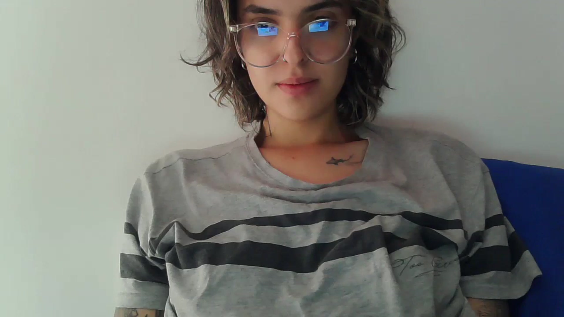 Gallery image thumbnail from fionacarter's myfreecams stream on, 08/21/2023, 15:18 image 13 of 20
