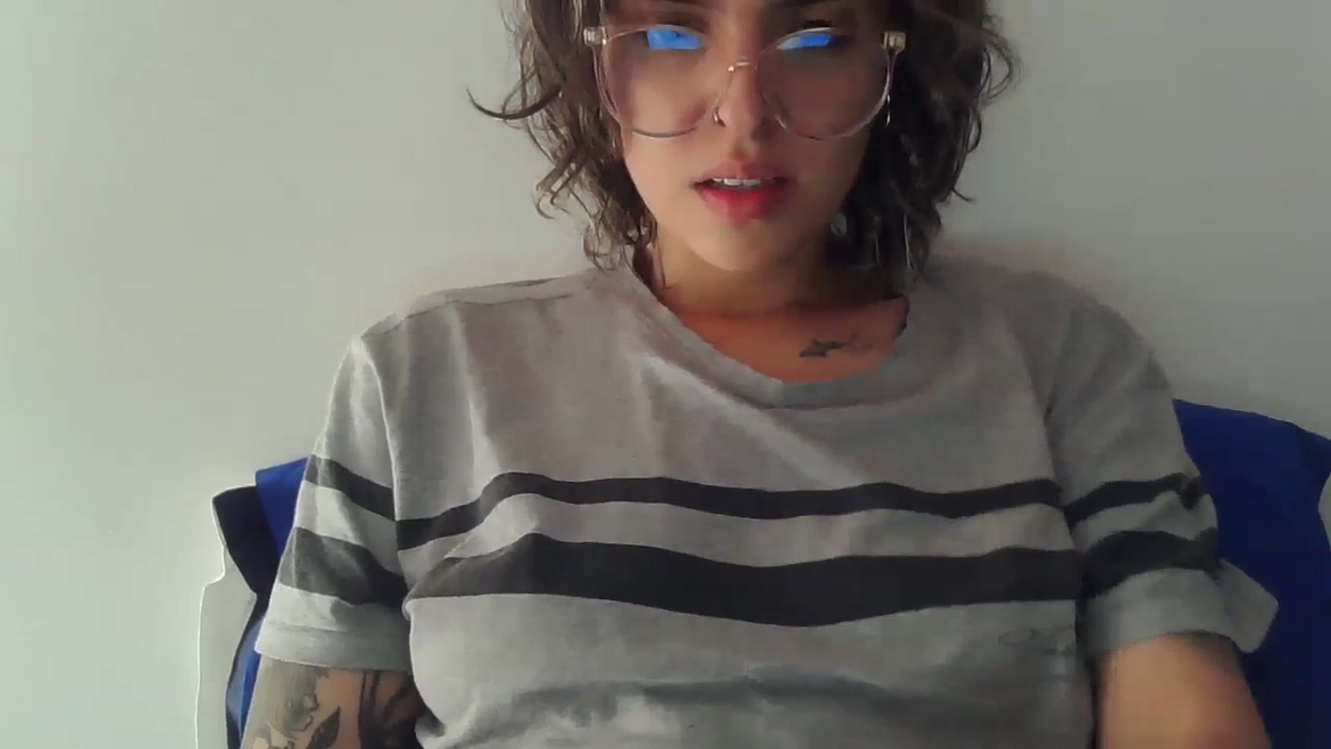 Gallery image thumbnail from fionacarter's myfreecams stream on, 08/21/2023, 15:18 image 8 of 20