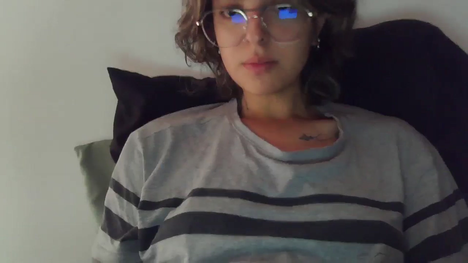 Gallery image thumbnail from fionacarter's myfreecams stream on, 09/16/2023, 15:19 image 16 of 20