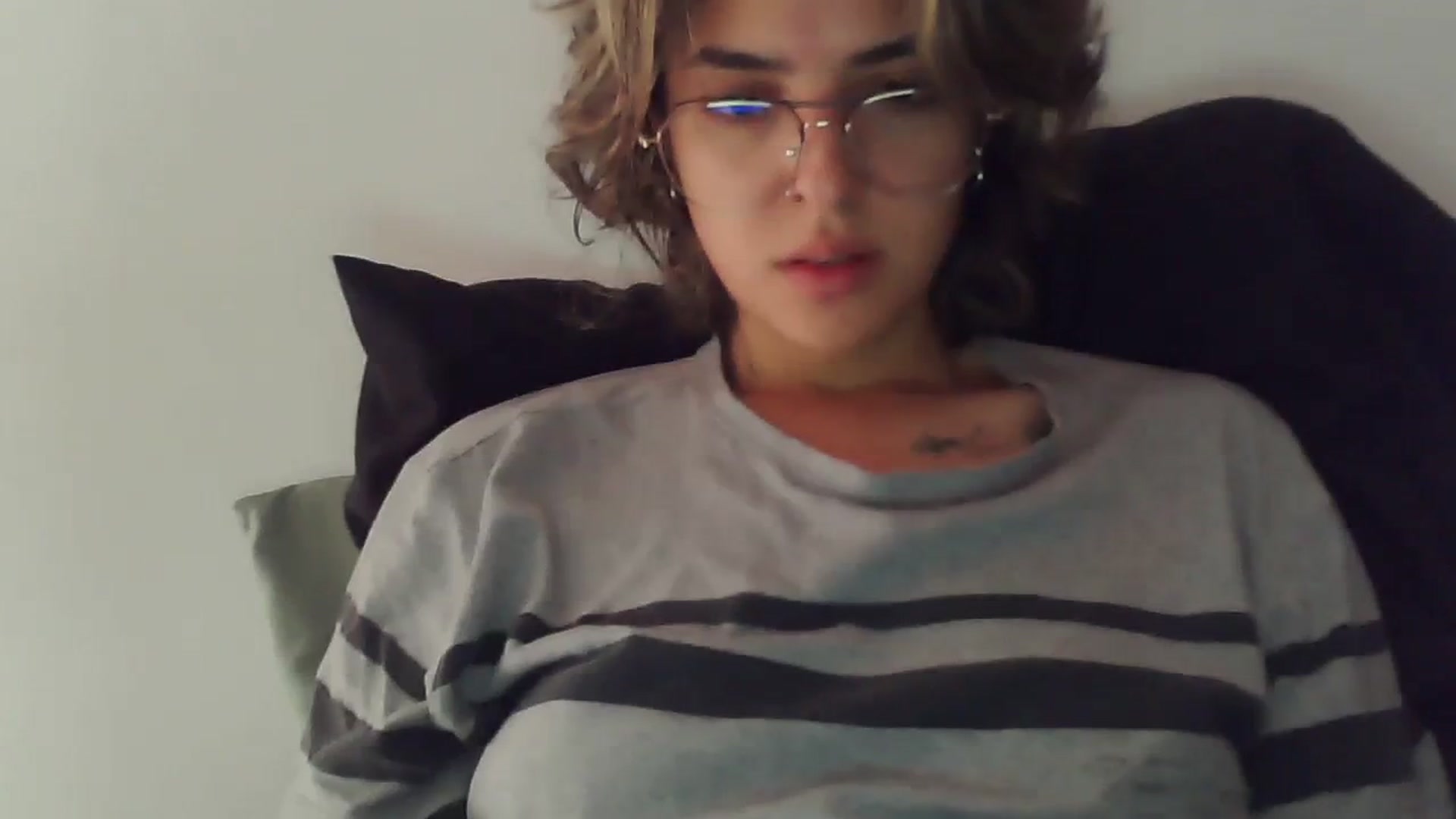 Gallery image thumbnail from fionacarter's myfreecams stream on, 09/16/2023, 15:19 image 5 of 20