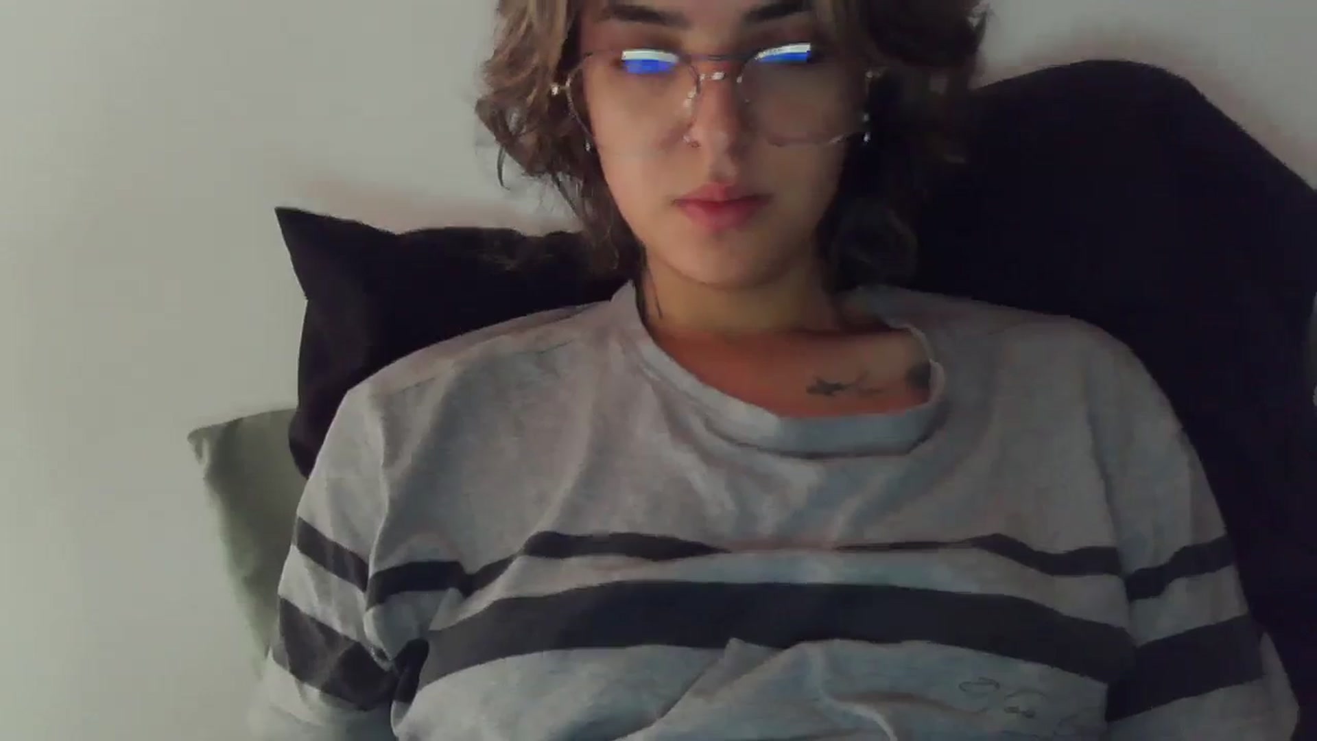 Gallery image thumbnail from fionacarter's myfreecams stream on, 09/16/2023, 15:19 image 11 of 20