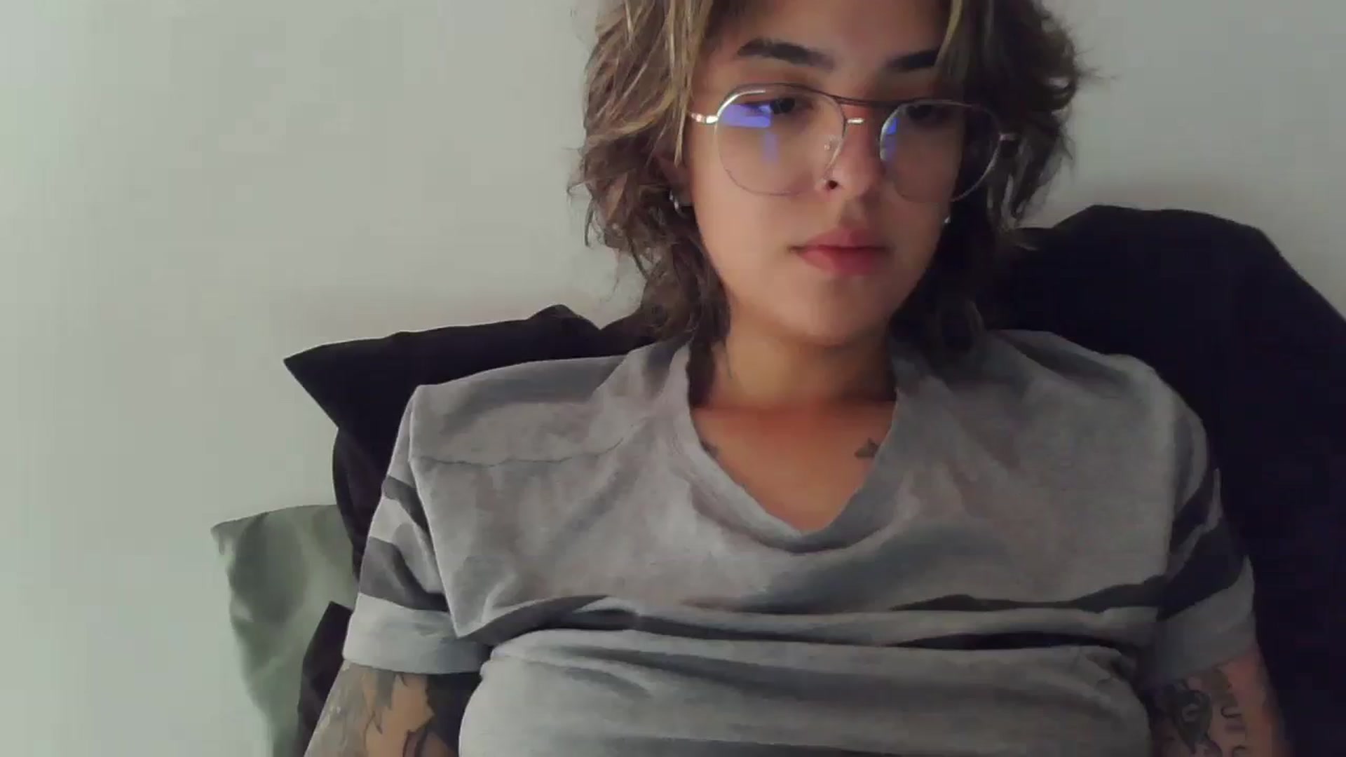 Gallery image thumbnail from fionacarter's myfreecams stream on, 09/16/2023, 15:56 image 15 of 20