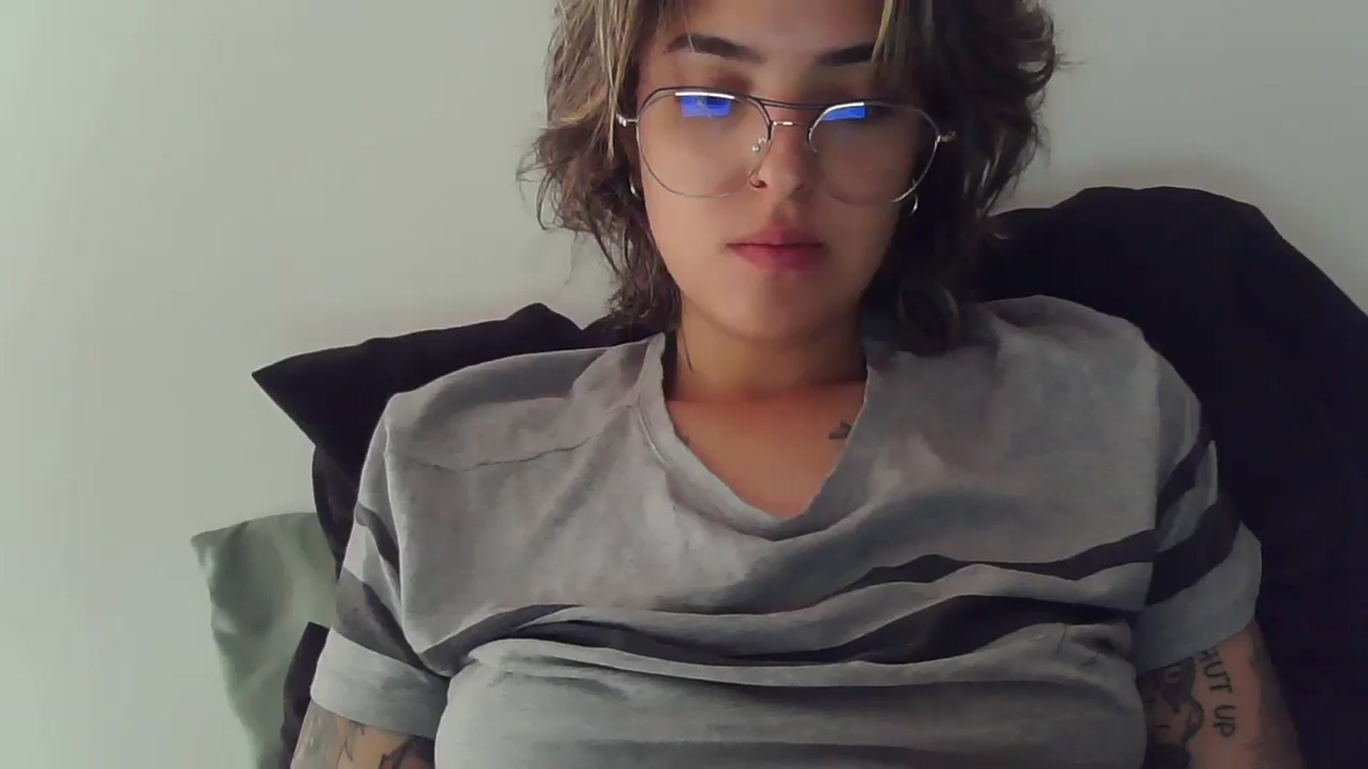 Gallery image thumbnail from fionacarter's myfreecams stream on, 09/16/2023, 15:56 image 12 of 20