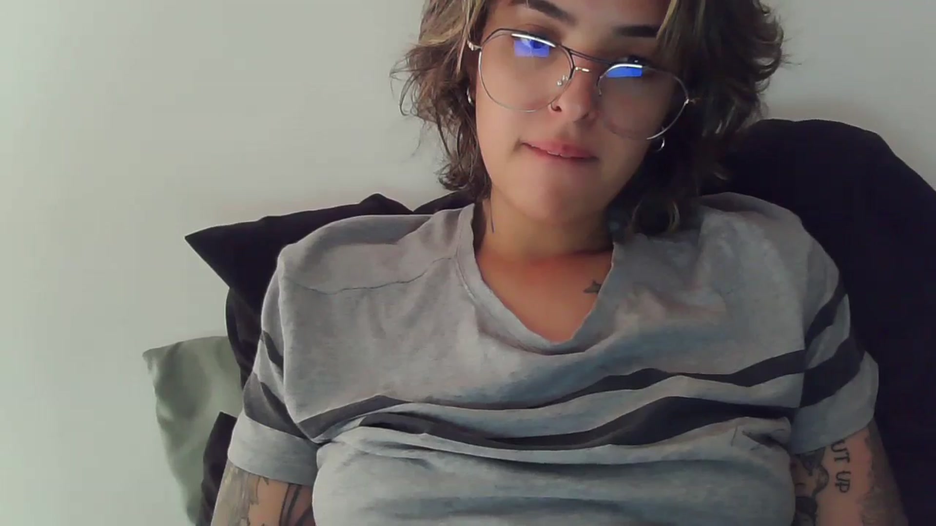 Gallery image thumbnail from fionacarter's myfreecams stream on, 09/16/2023, 15:56 image 11 of 20