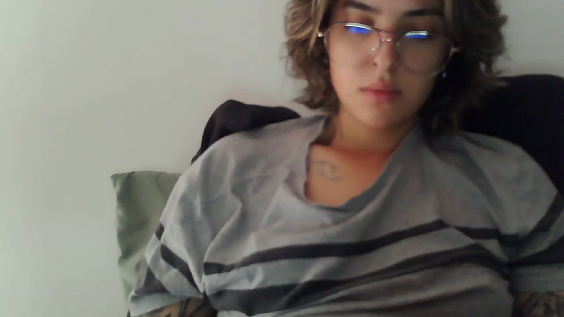 Gallery image thumbnail from fionacarter's myfreecams stream on, 09/16/2023, 16:26 image 12 of 20
