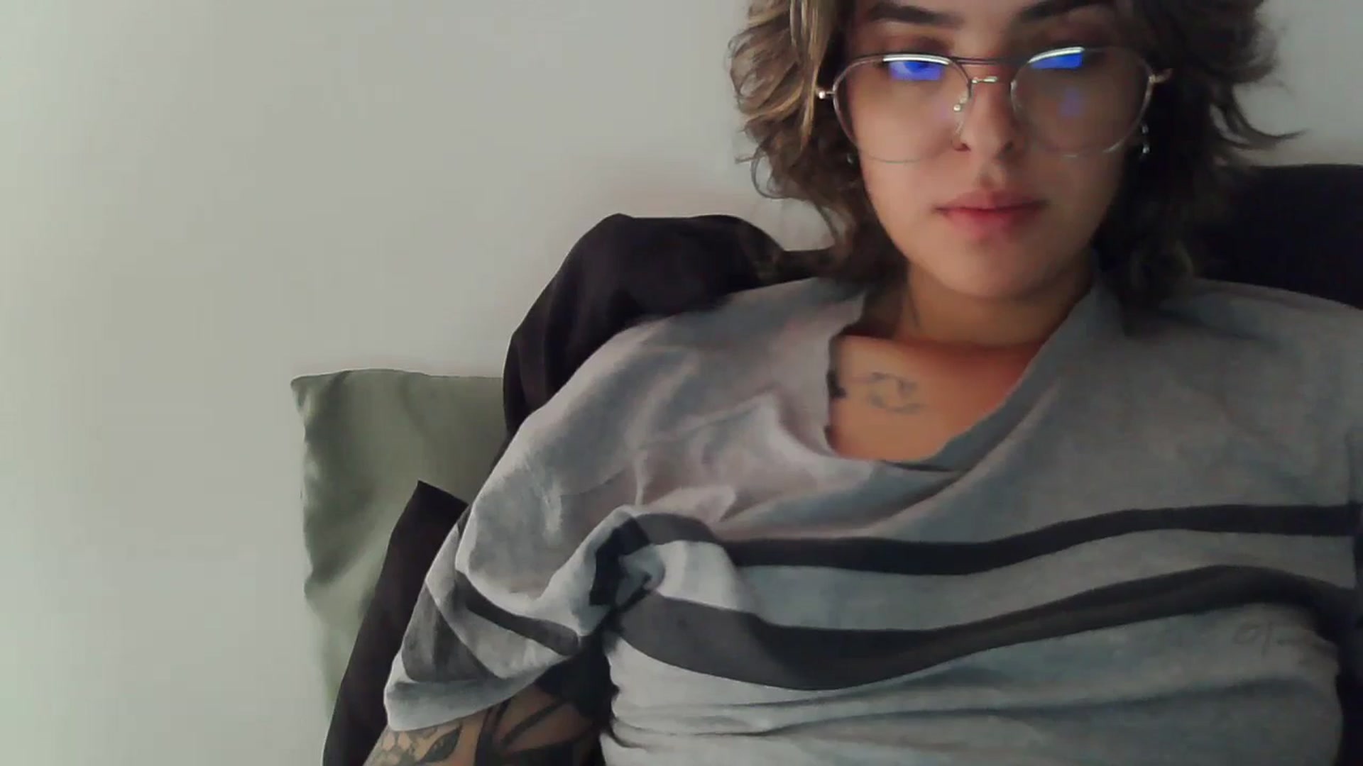 Gallery image thumbnail from fionacarter's myfreecams stream on, 09/16/2023, 16:26 image 16 of 20