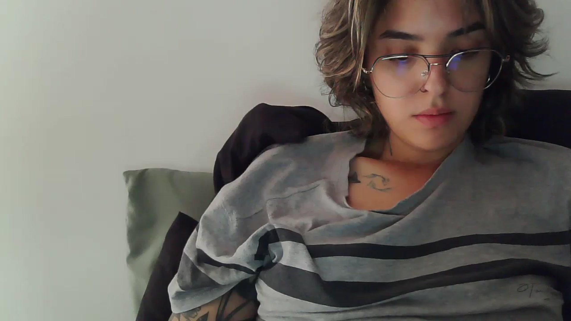 Gallery image thumbnail from fionacarter's myfreecams stream on, 09/16/2023, 16:26 image 15 of 20