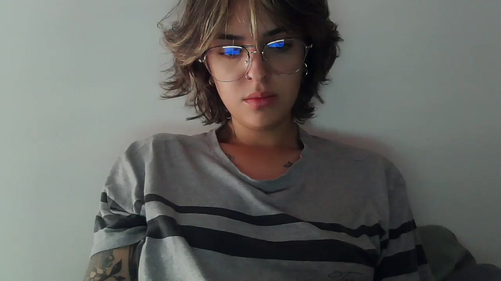 Gallery image thumbnail from fionacarter's myfreecams stream on, 09/23/2023, 13:34 image 17 of 20