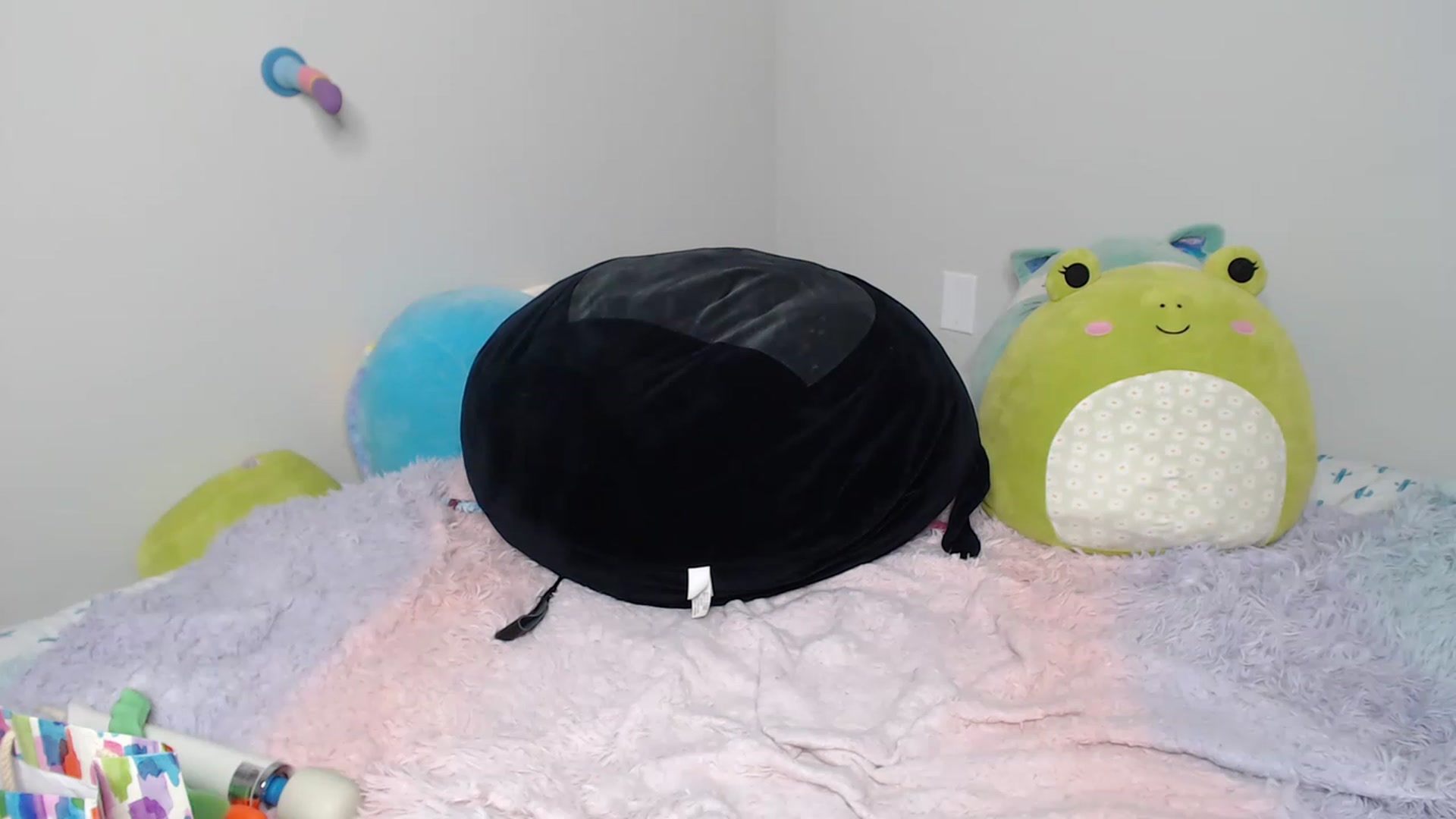Gallery image thumbnail from fionafawn's myfreecams stream on, 11/25/2022, 23:26 image 4 of 20