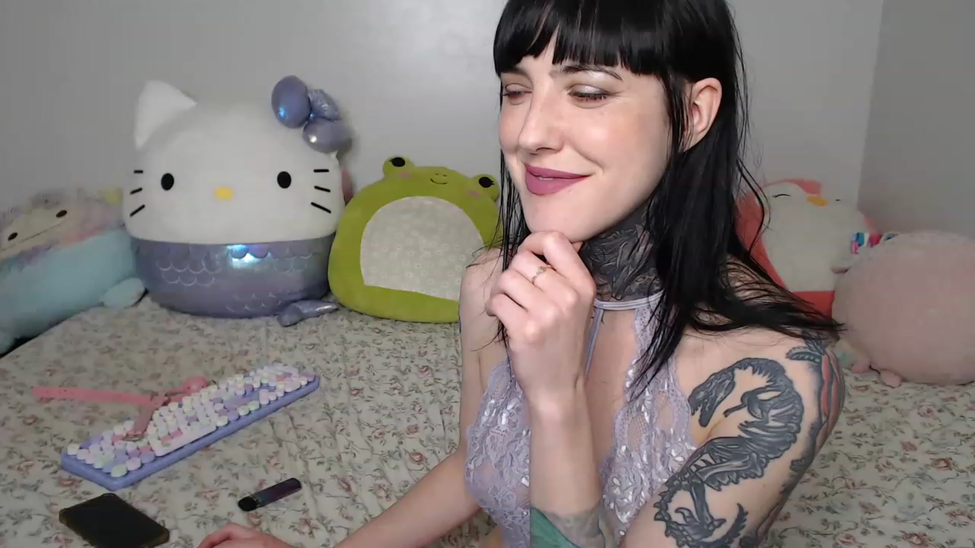 Gallery image thumbnail from fionafawn's myfreecams stream on, 03/27/2023, 22:00 image 13 of 20
