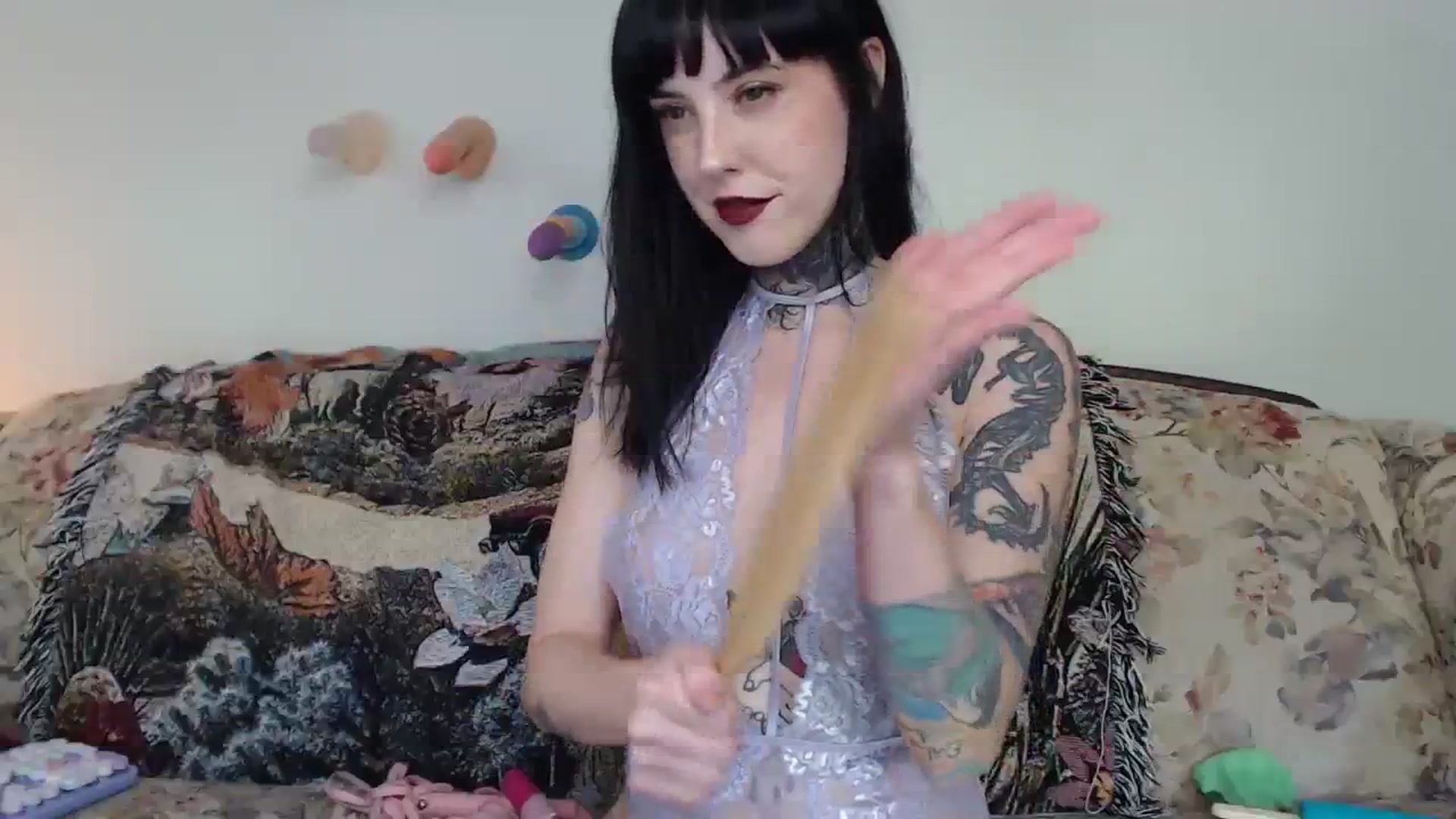 Gallery image thumbnail from fionafawn's myfreecams stream on, 08/14/2023, 22:01 image 17 of 20